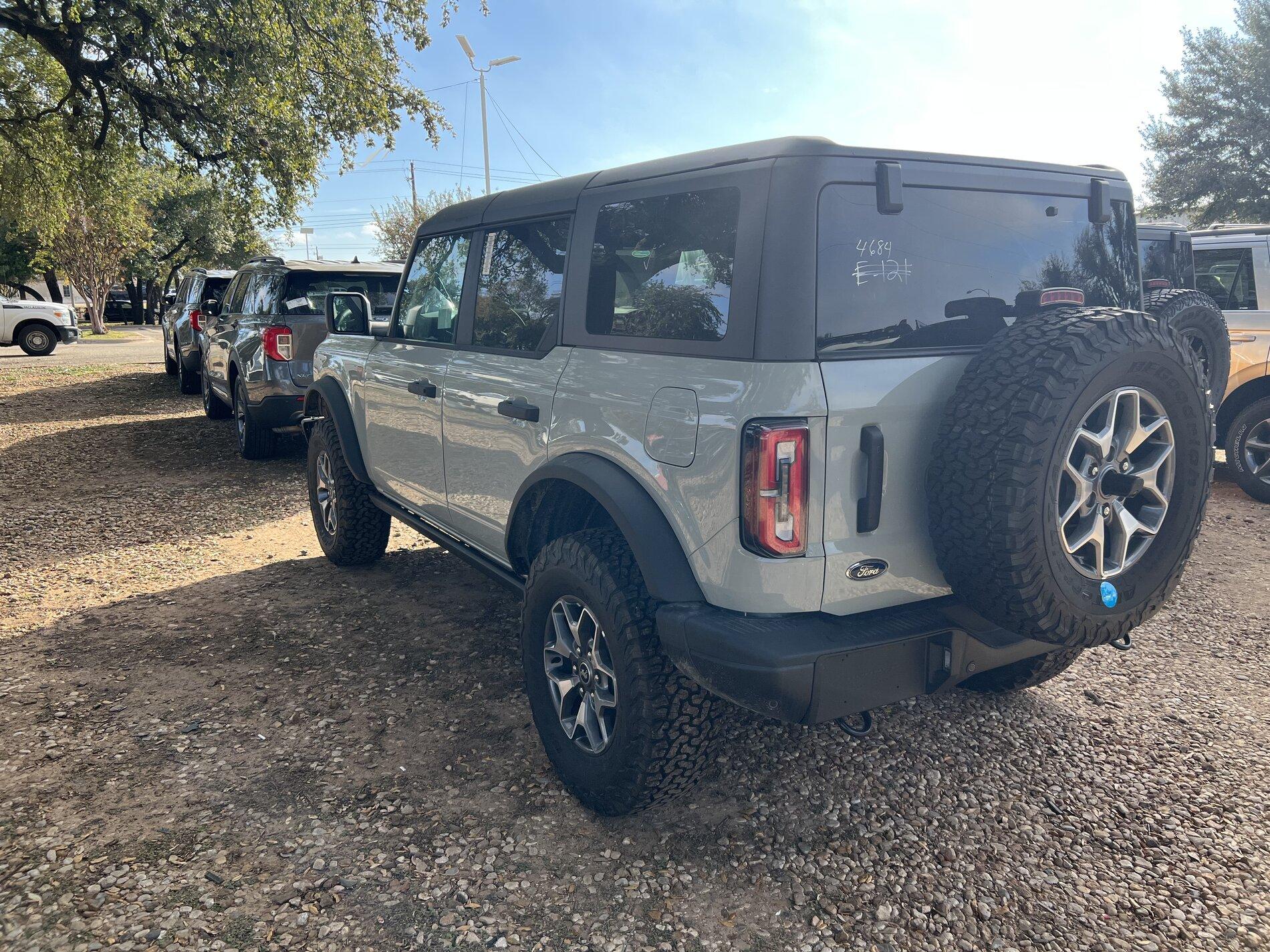 Ford Bronco *** DIRT MOUNTAIN Broncos - Built, Shipped, Delivered Tracker*** 199FDDE3-8BB6-46E6-898D-0BB932AD16D0