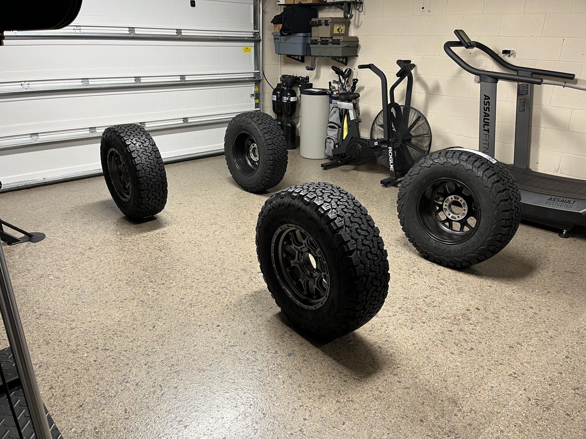 Ford Bronco Show us your installed wheel / tire upgrades here! (Pics) IMG_0341 2.JPG