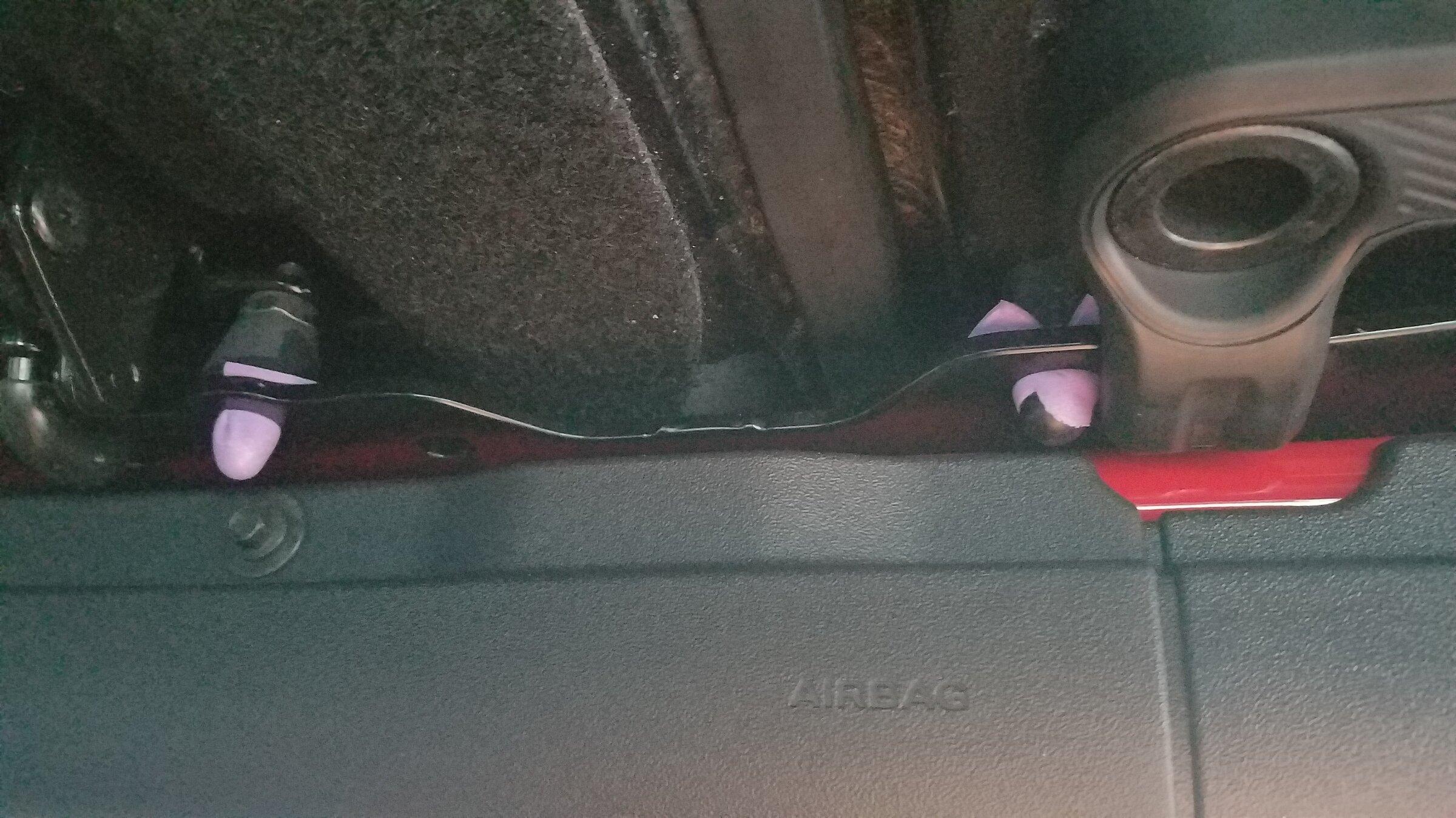 Ford Bronco Solution for popping/rattling MIC top! 20211201_160244
