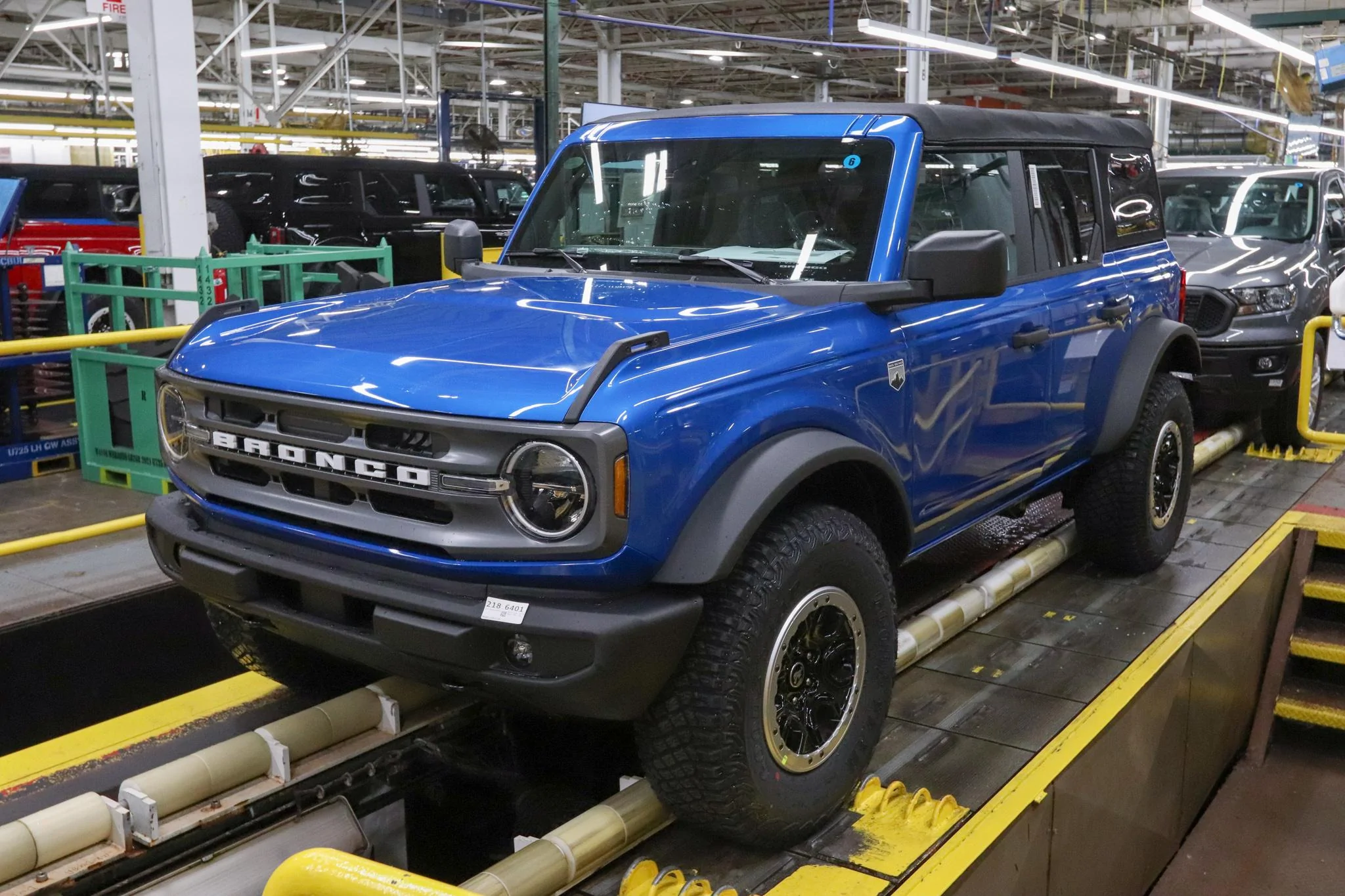 Ford Bronco *** DIRT MOUNTAIN Broncos - Built, Shipped, Delivered Tracker*** imag