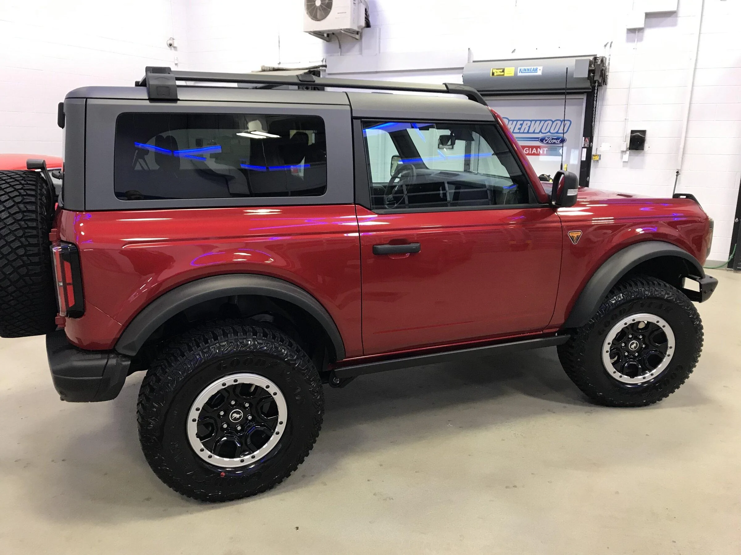 Ford Bronco Bronco Team 2 door. 2B2A89A4-DA3F-4584-AA64-0863F522E685