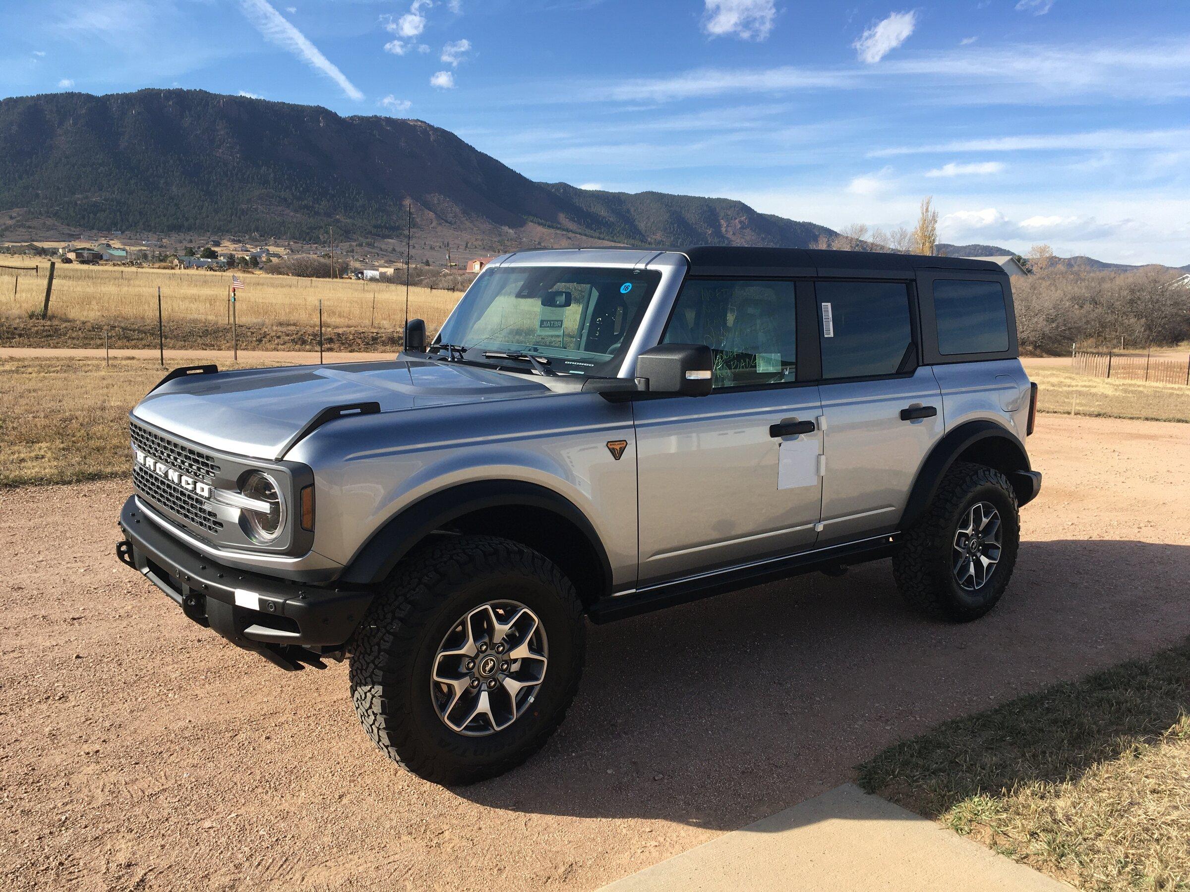 Ford Bronco Iconic Silver Paint Thread IMG_1938.JPG