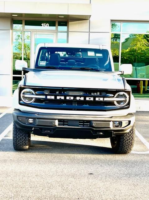 Ford Bronco Broncos "Rake", level vs lift IMG_0150