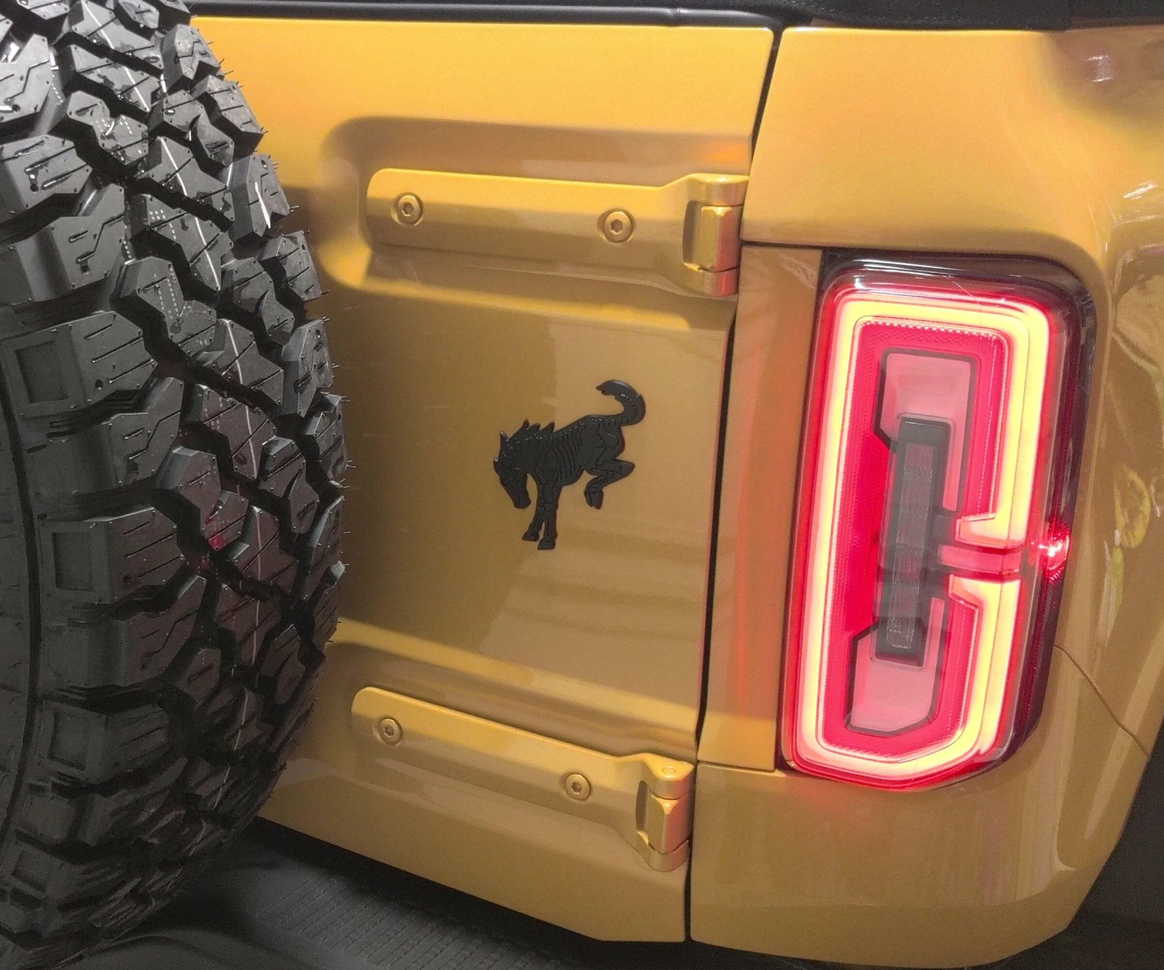 Ford Bronco Black 3D bronco backing horse emblem IMG_20211124_192311__01