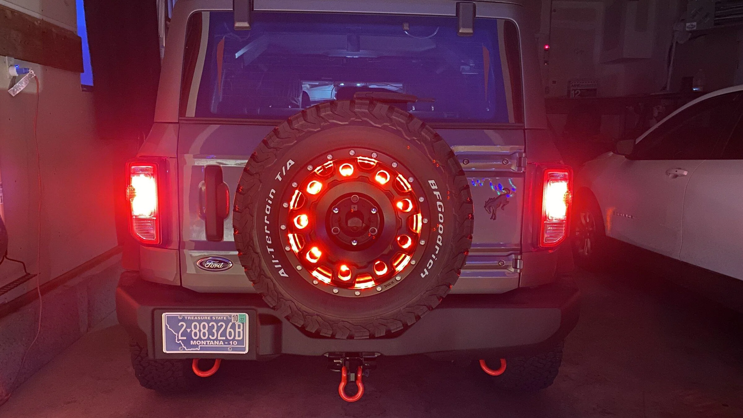 Ford Bronco Oracle 3rd brake light in spare tire 6B41D7D7-2EB3-46DD-AA09-78DDD535E56F