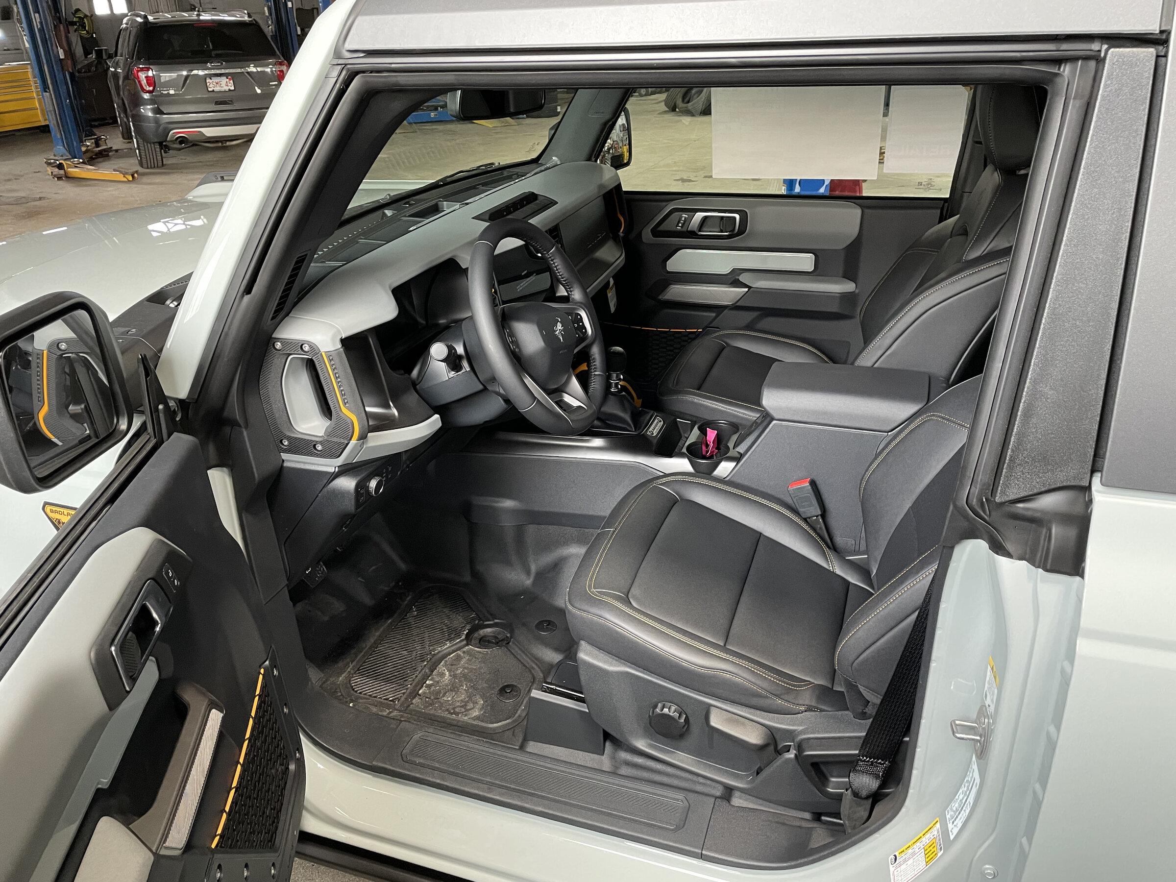 Ford Bronco Bronco Team 2 door. 53AFA74F-1E09-4AFE-83FD-F1F2C39FA5DF