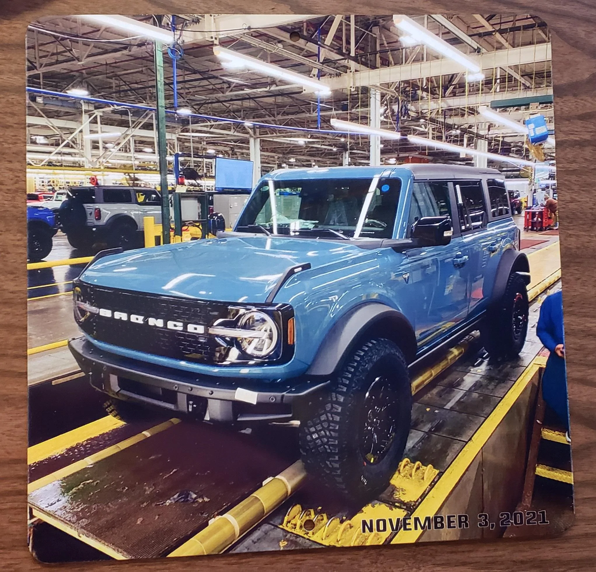 Ford Bronco Metal assembly line photo 20211207_074441