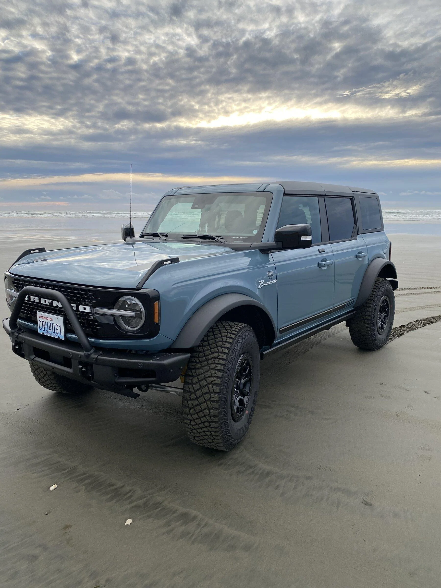 Ford Bronco AREA 51 Bronco Club 2D01594A-75D6-47B6-97F4-302FE9B42330