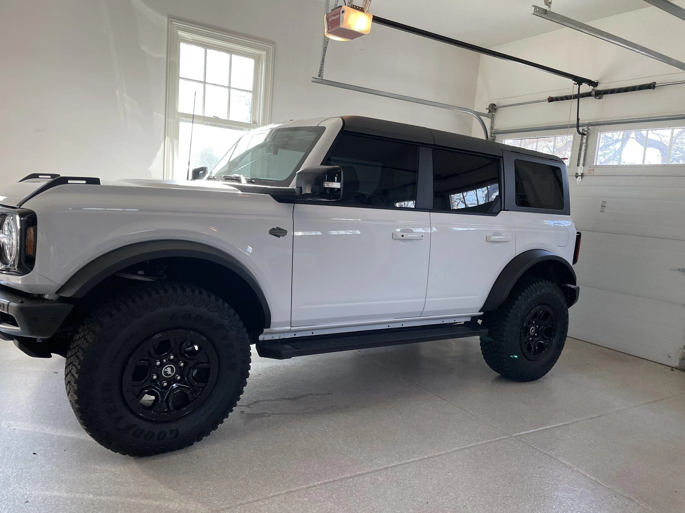 Ford Bronco Added a 1" Leveling Kit B3E9429B-50F5-4B7A-A017-C04E7514CE14