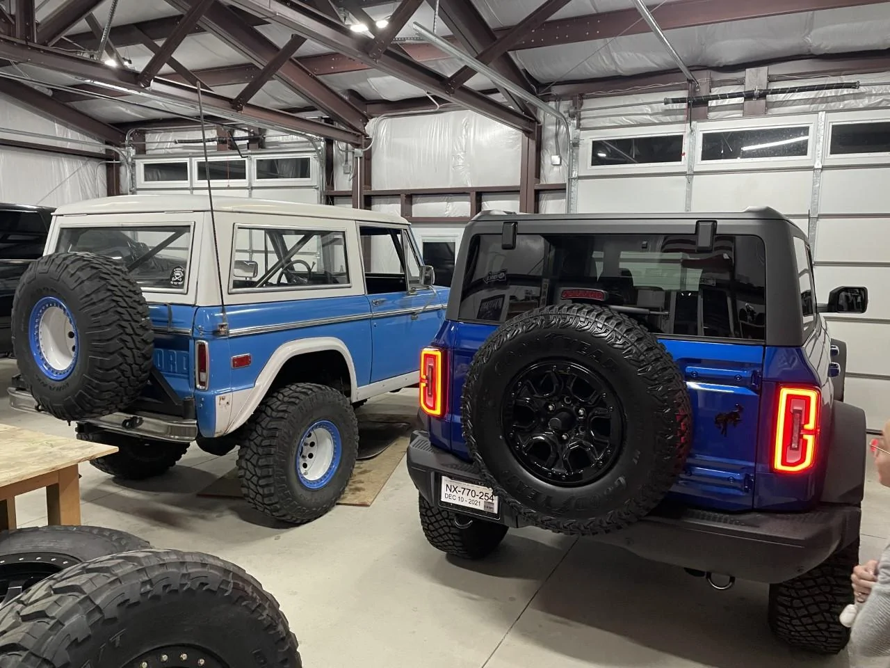 Ford Bronco Lightning Blue First Edition on 37's, 17" Dirtylife beadlocks wheels, King Shocks Bronco Day 5