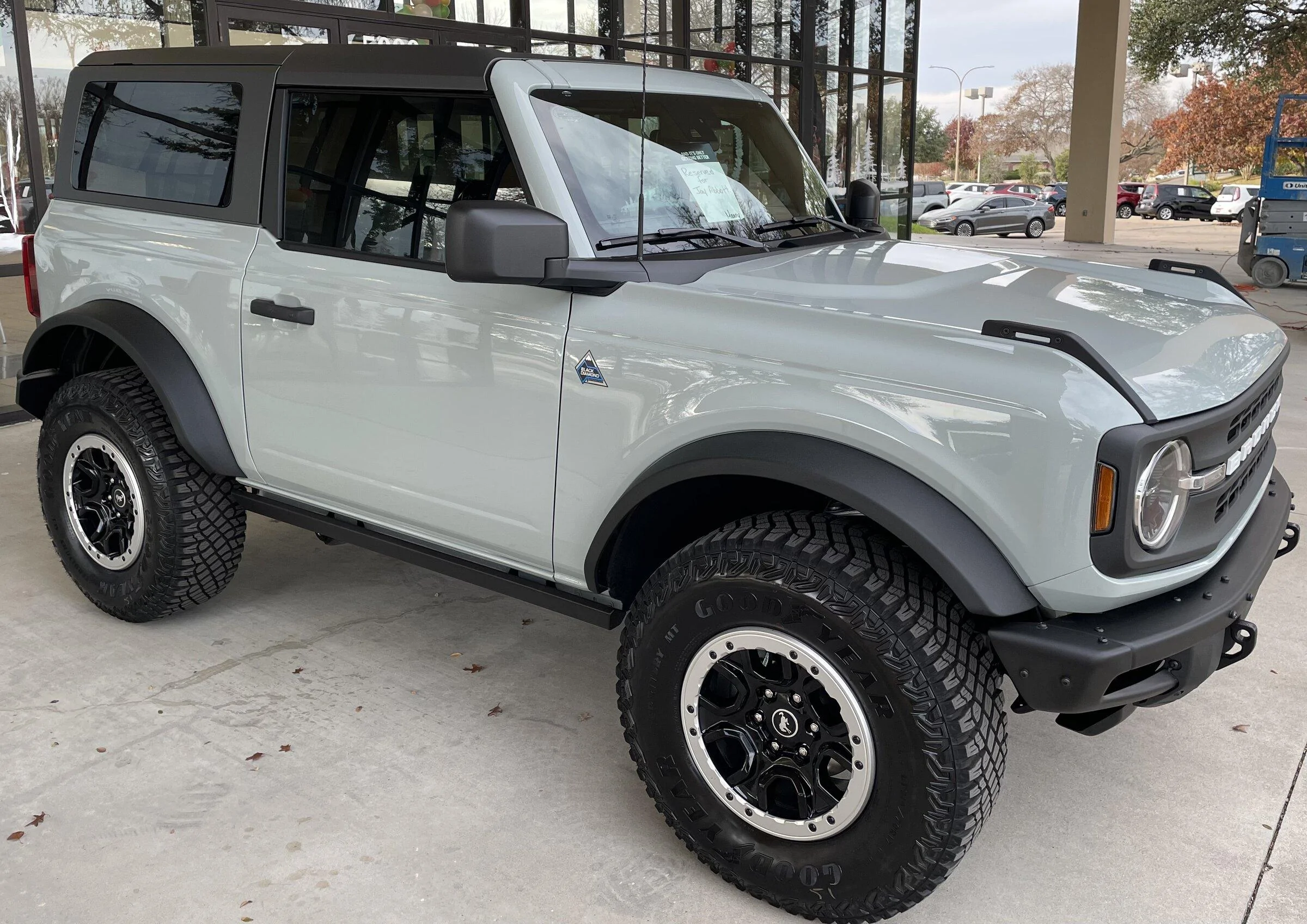 Ford Bronco CACTUS GRAY Bronco Club tempImageaercM8