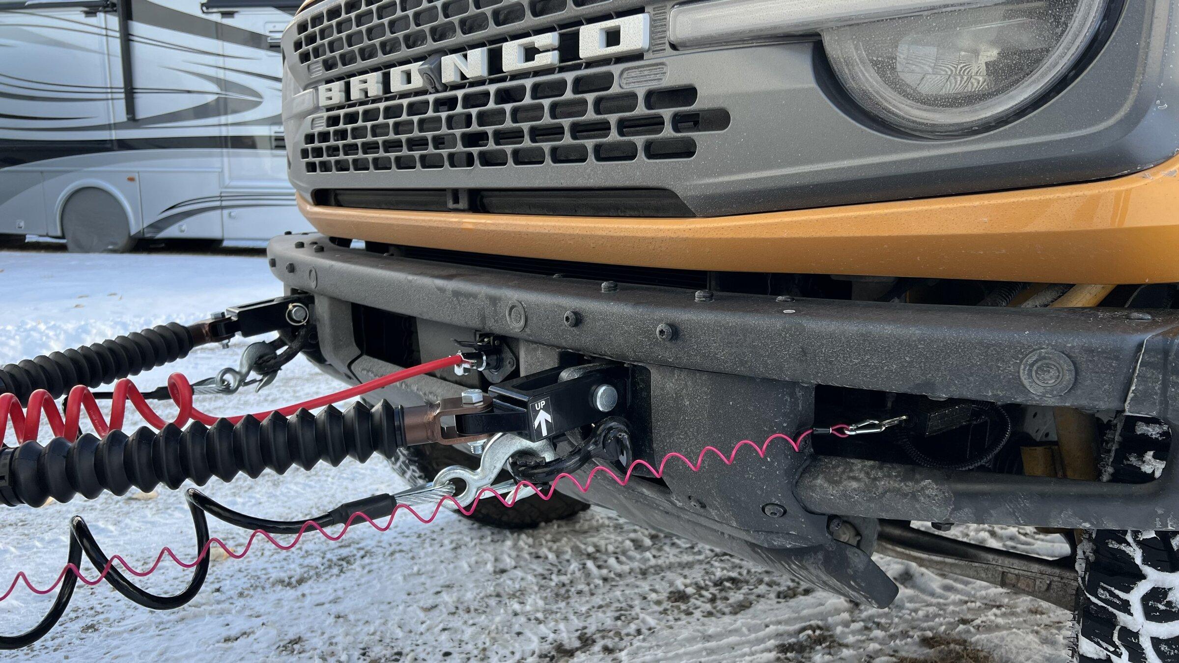 Sazanovich 2021 Bronco Badland Flat Tow Setup .JPG