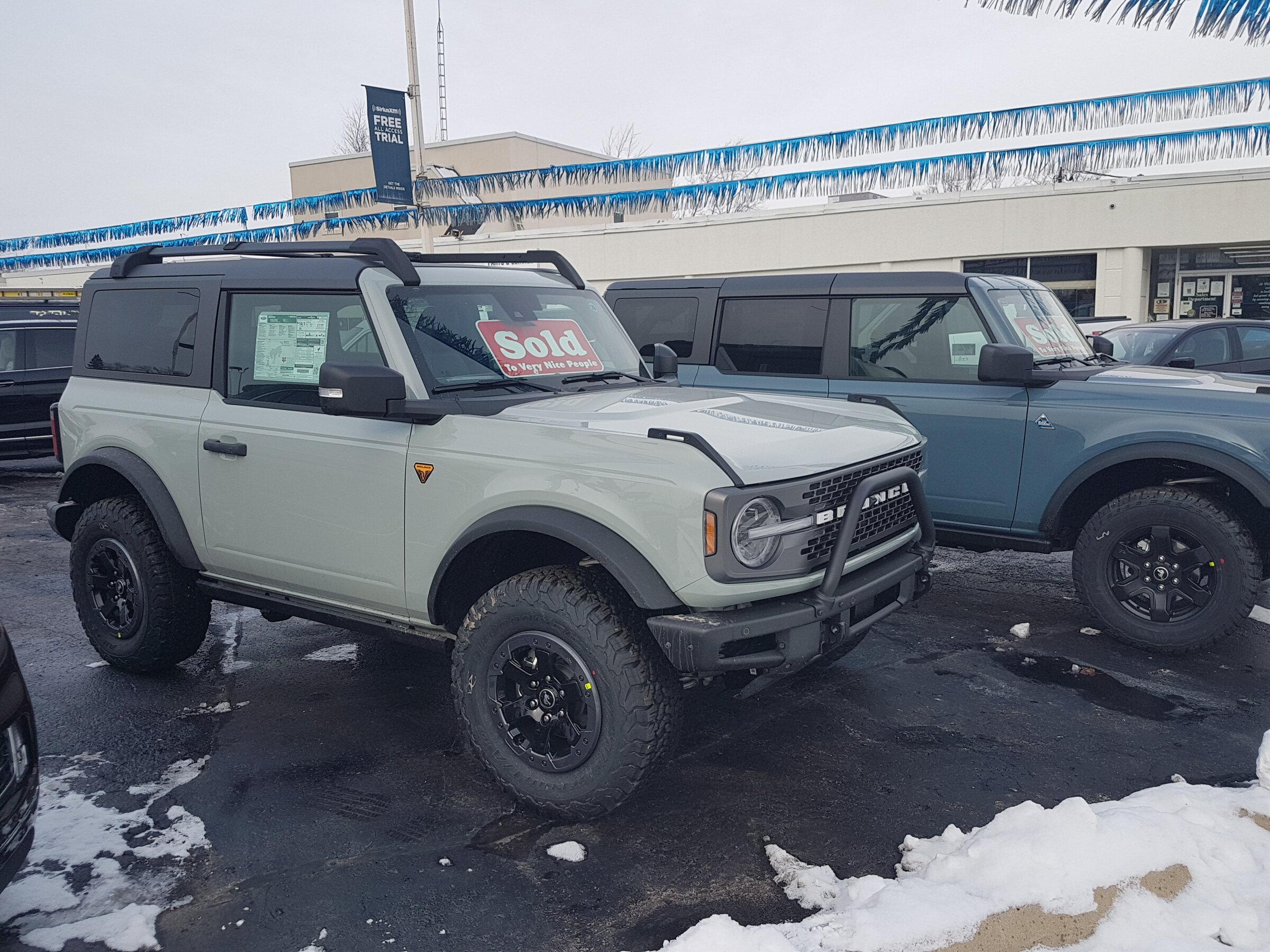 Ford Bronco Bronco Team 2 door. 20211209_111439