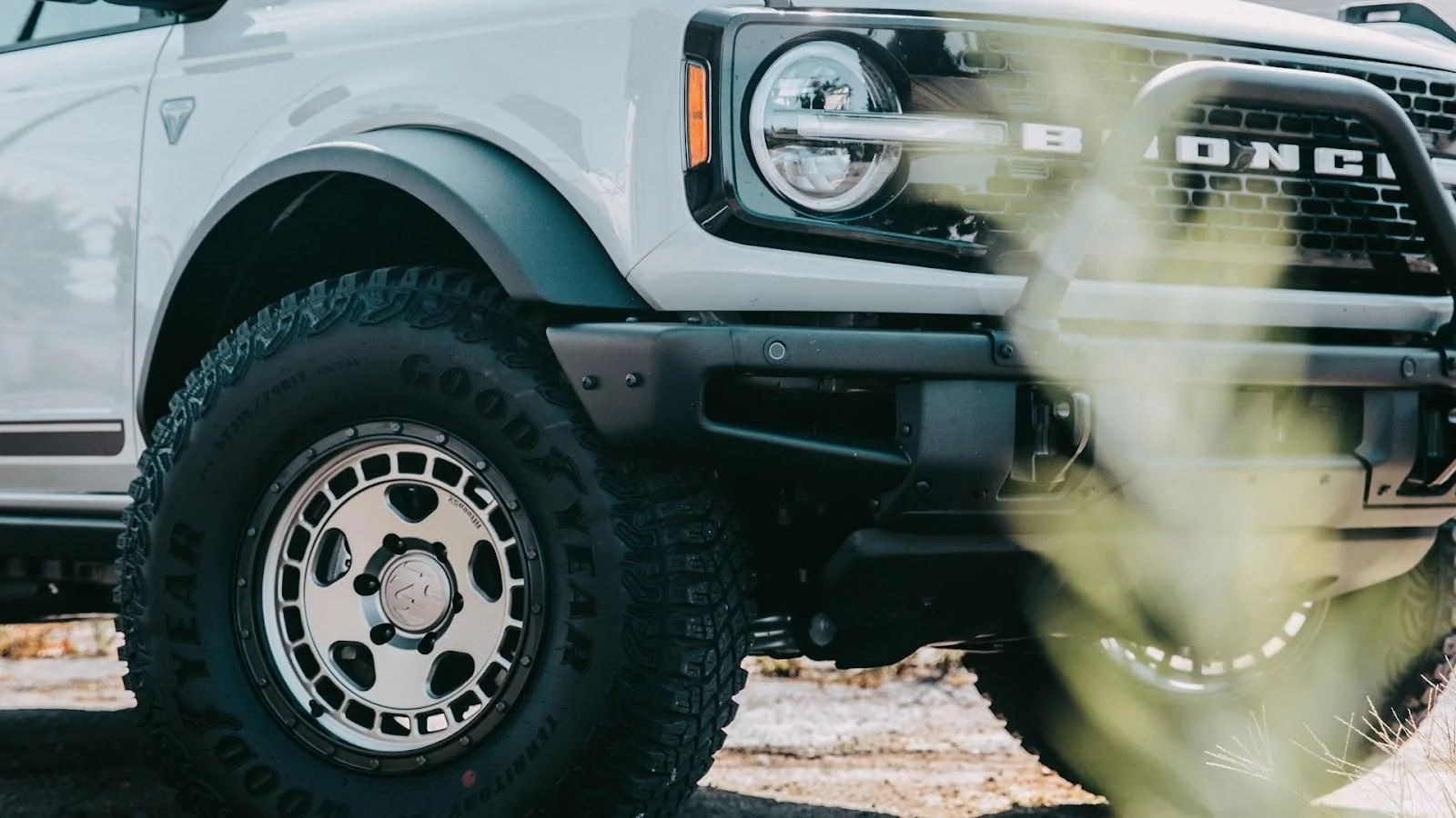 Ford Bronco Fifteen52 Wheels - AVAILABLE HERE AT LETHAL PERFORMANCE 0k14hS4sRK_lbLsityZIbCzJtr6EBEBqKJc3DWmMNxT2rvKq0r