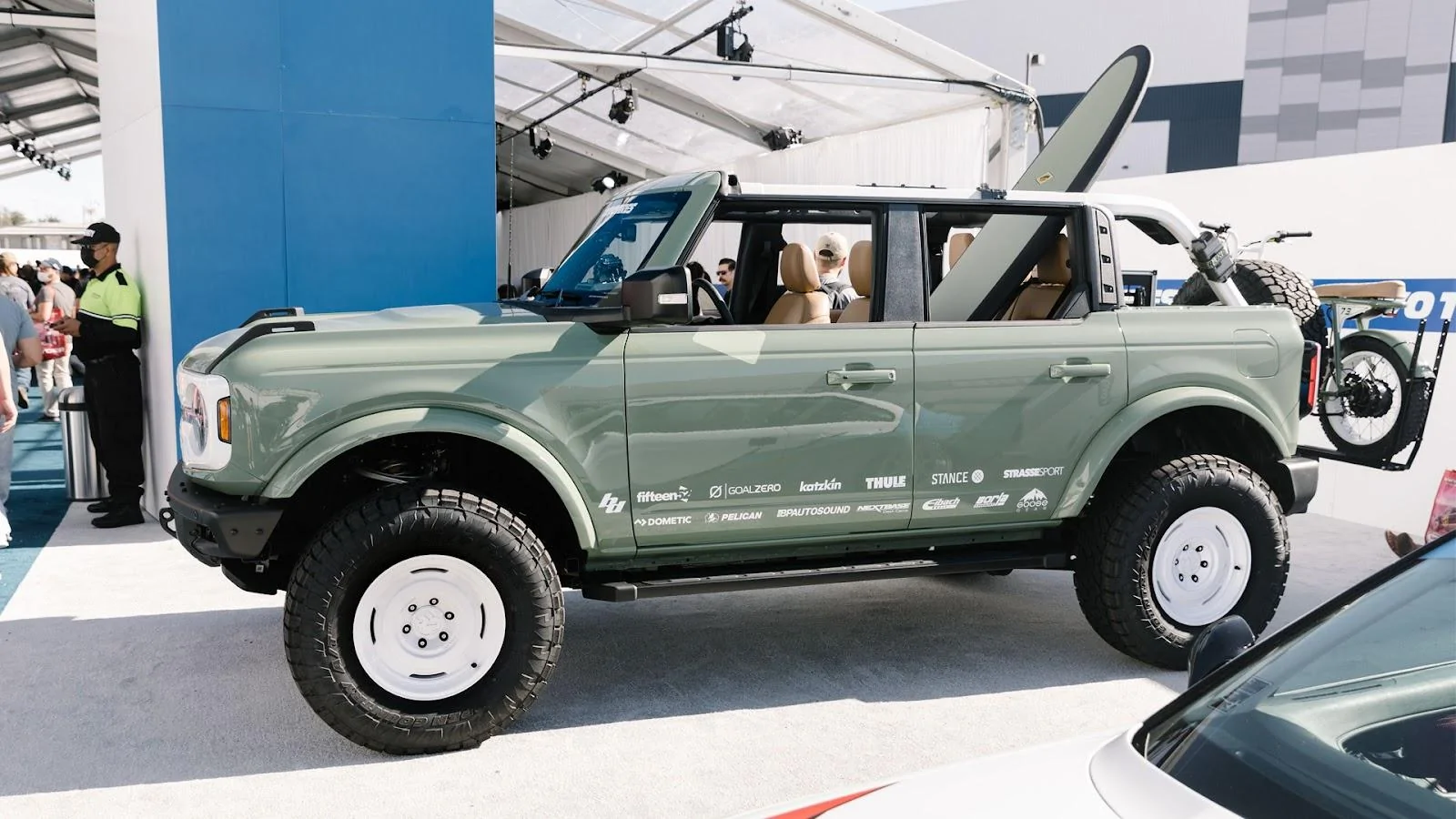 Ford Bronco Fifteen52 Wheels - AVAILABLE HERE AT LETHAL PERFORMANCE UdeB5tO5E6awGGfk7pE5xLB-iTjoDtZmSj-AWk-nRnBxqhUjgK
