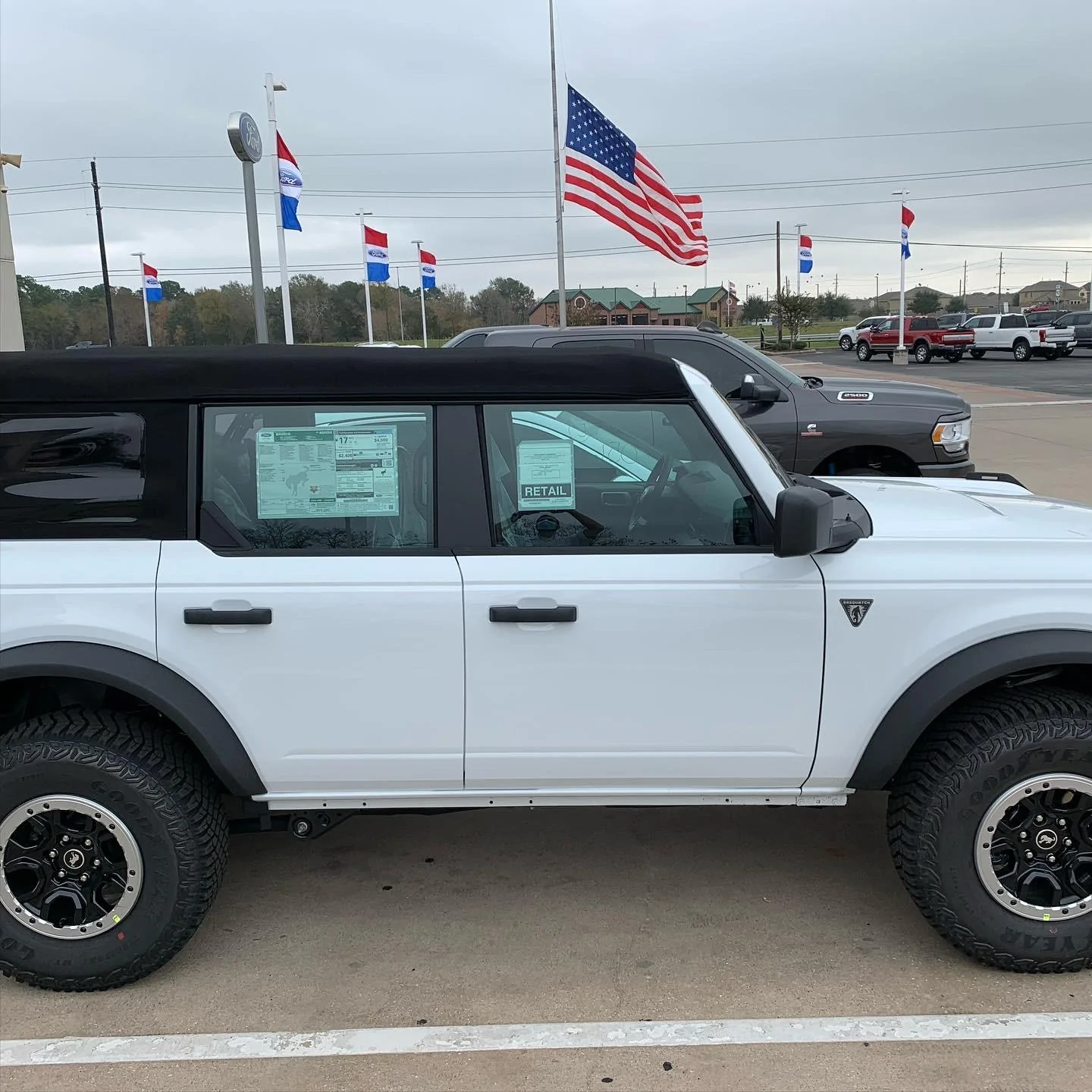 Ford Bronco Show me your BaseSquatch 2534B444-F71F-4FF1-A065-7FE8CF73CC46