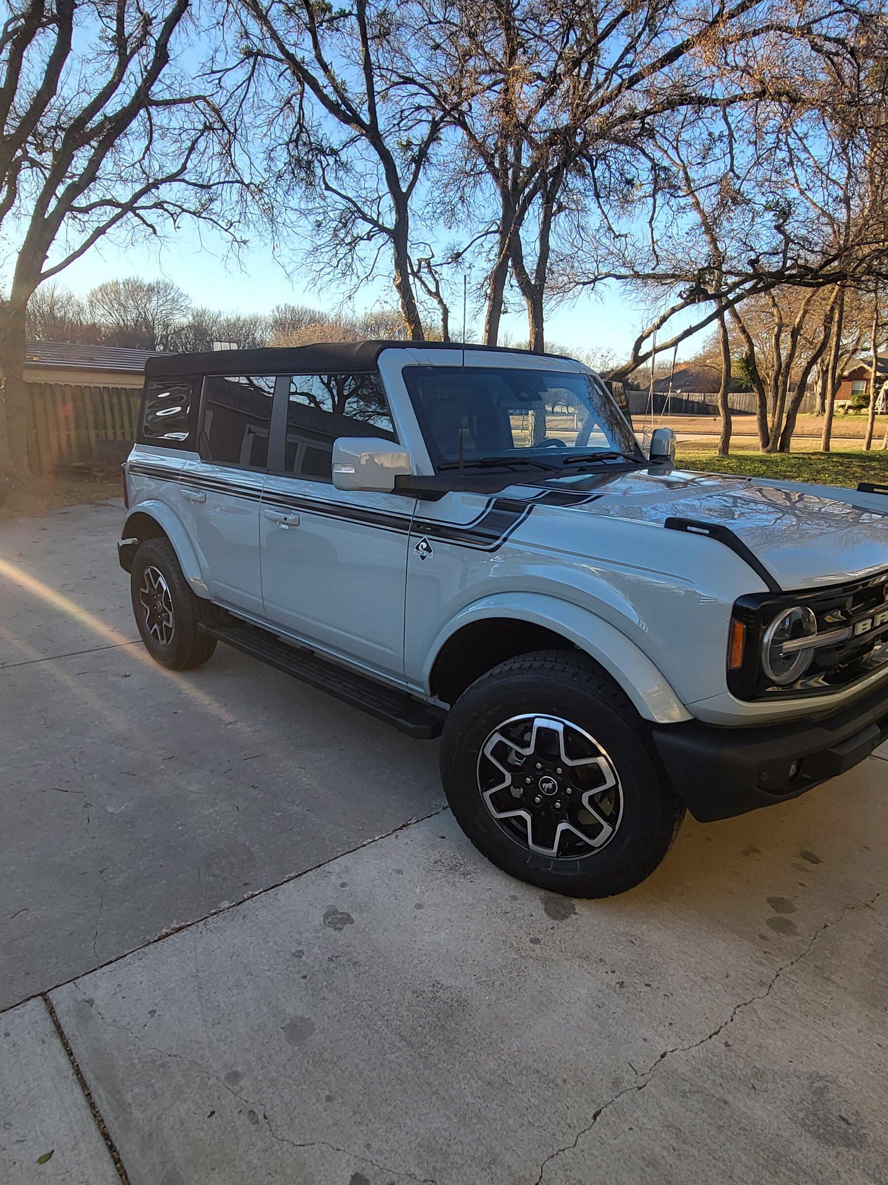 Ford Bronco CACTUS GRAY Bronco Club 20211211_162057
