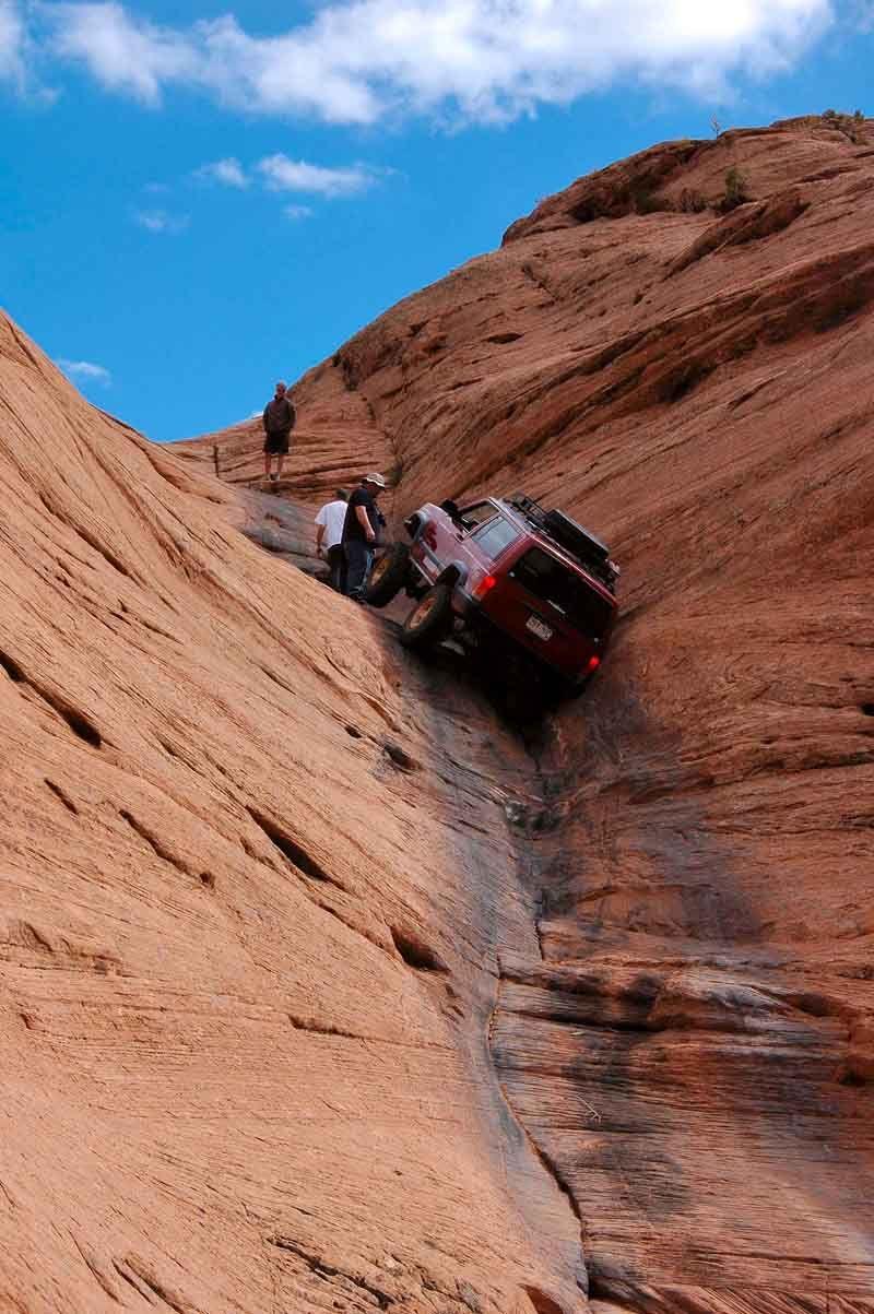 Ford Bronco So only 15.8 MPG? 6175866e93bd2fe3442d1786753c8c08