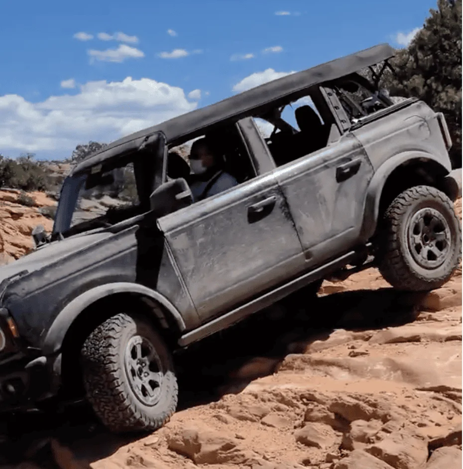 Ford Bronco Soft Top Screen Shot 2020-08-09 at 7.31.57 PM