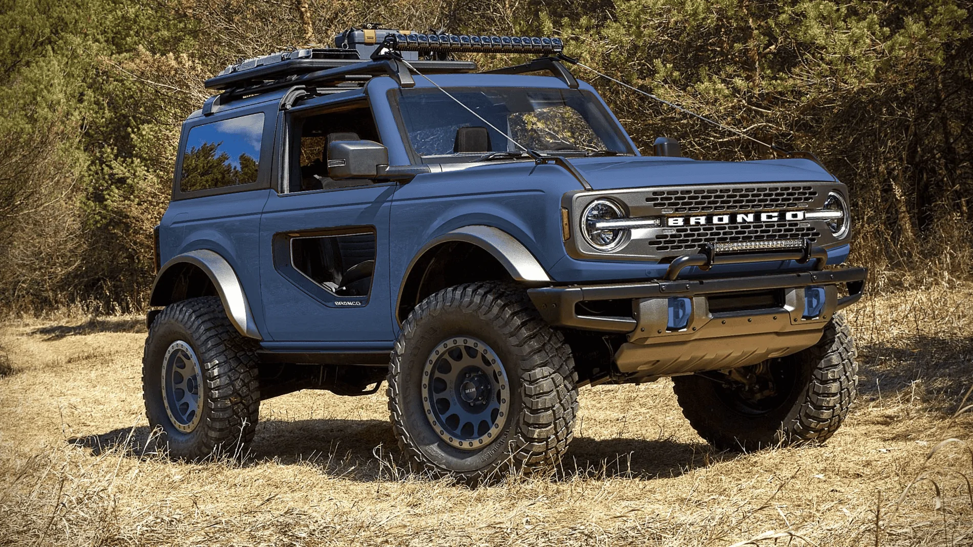 Ford Bronco Different Trims with 33s and Sasquatch Renderings badsquatch_area51_acc_anti