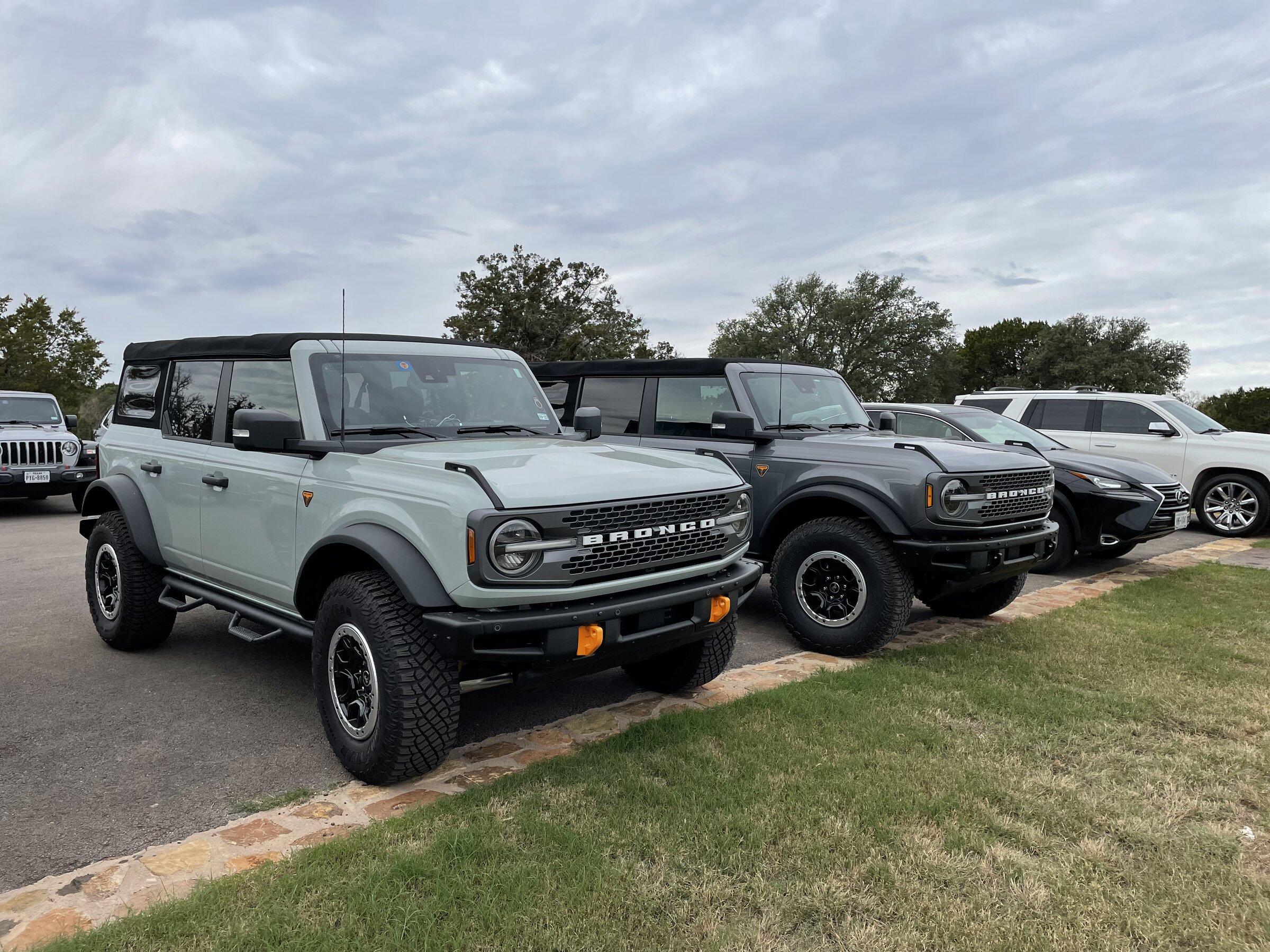 Ford Bronco Orange mods on Cactus Gray EFD23EFC-6752-46C8-9796-209A413E2056