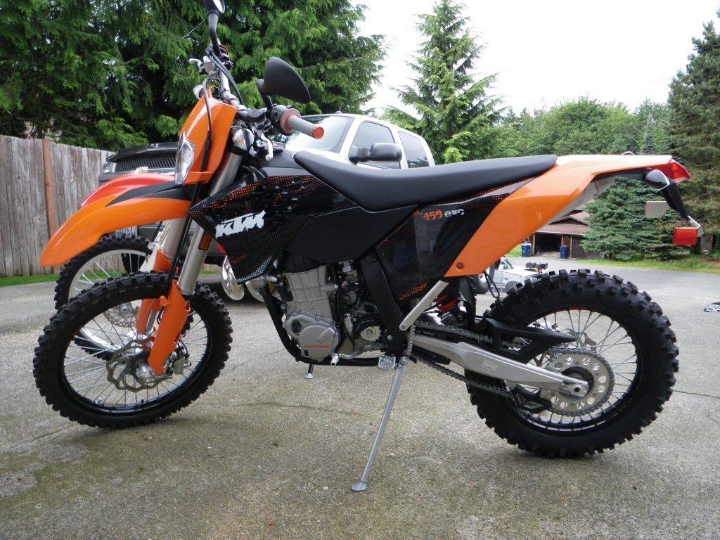 Ford Bronco Anyone Ride a Motorcycle? KTM 450 1.JPG