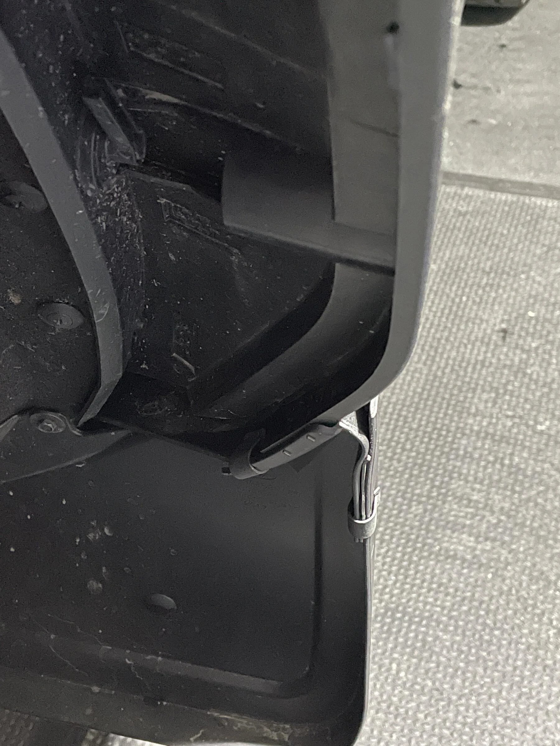 Ford Bronco Front Splash Guards/Mud Flap will NOT fit with Running Board 9EF6F9E4-B71C-4583-A48B-4865B5EBCD3F