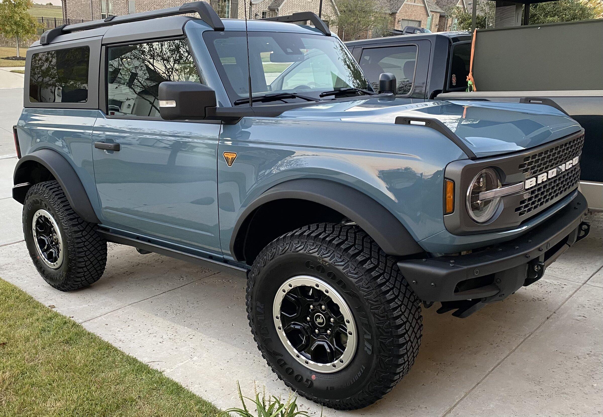 Bronco.jpg