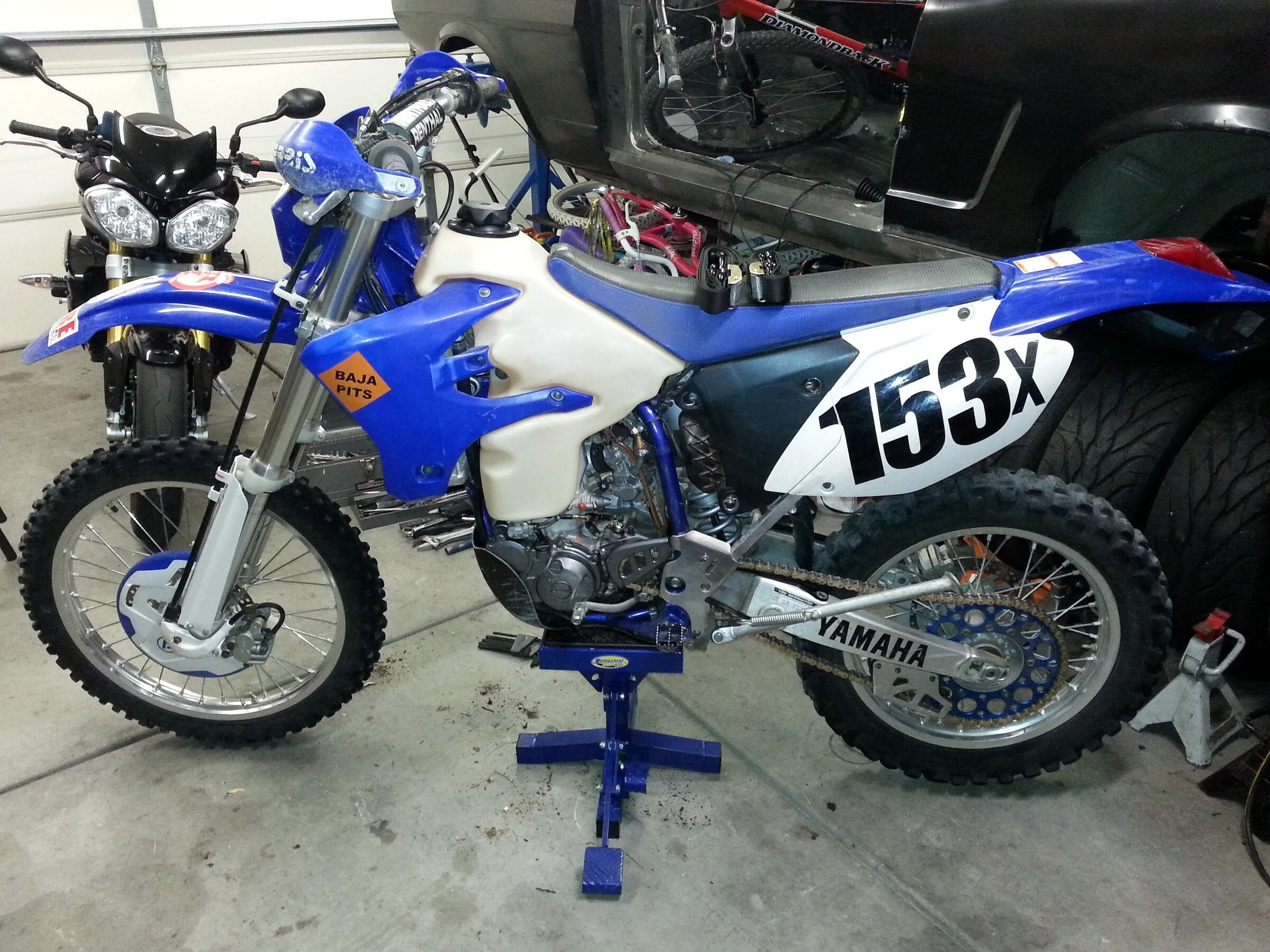 Ford Bronco Anyone Ride a Motorcycle? 20150724_121817