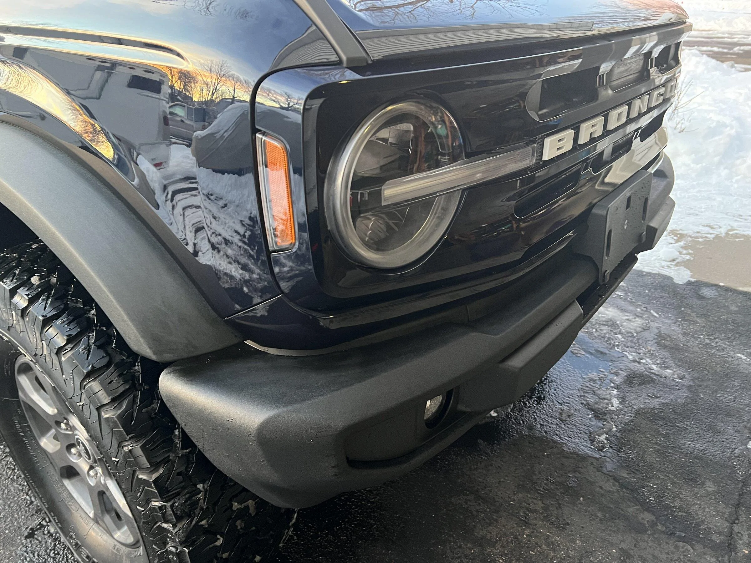 Ford Bronco Bronco grill painted in Antimatter Blue C2A936B4-F868-46FB-AB3C-AD85527A7B8B