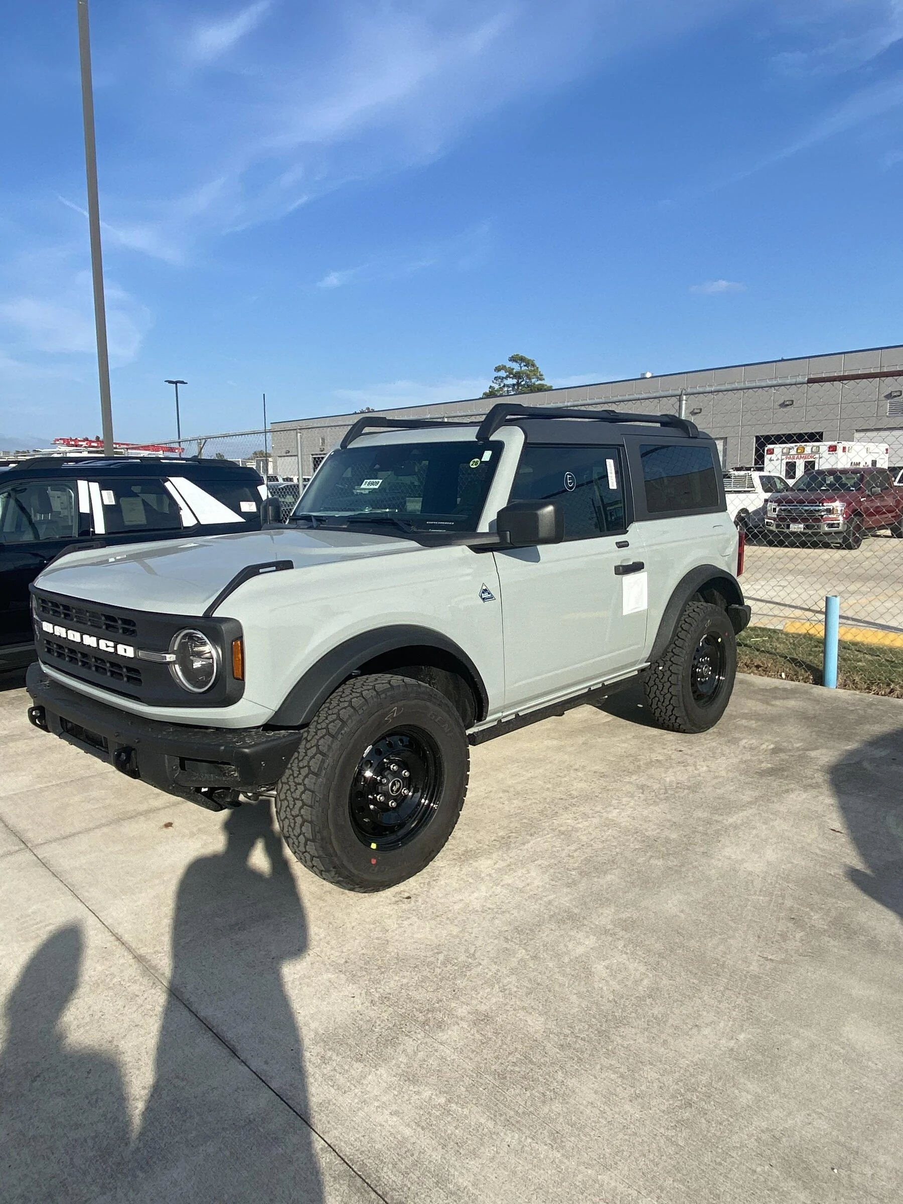 Ford Bronco 2-door Cactus Gray Black Diamond build 98BB7850-F055-49D5-AF84-F92F03003CCF