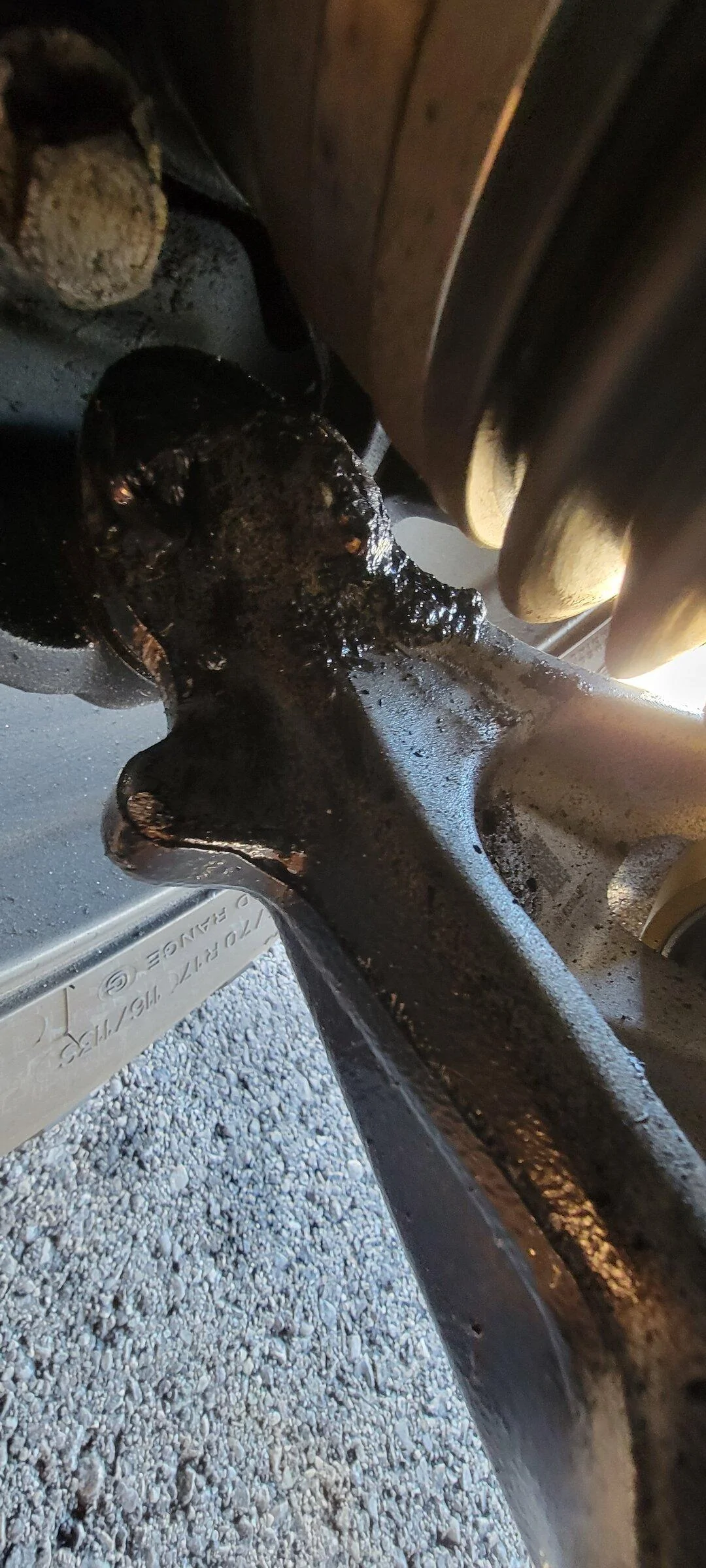 Ford Bronco Driver Side Front Axel leaking grease and grinding 20211207_121909