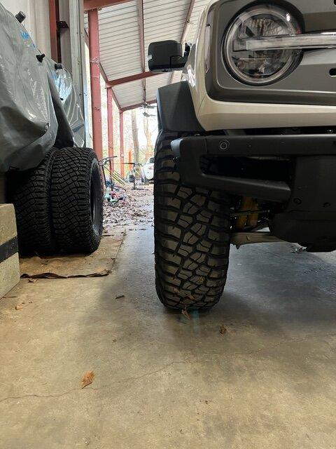 Ford Bronco 37x12.5r17 KM3s Sasquatch Badlands No Lift/Build Thread IMG_8519