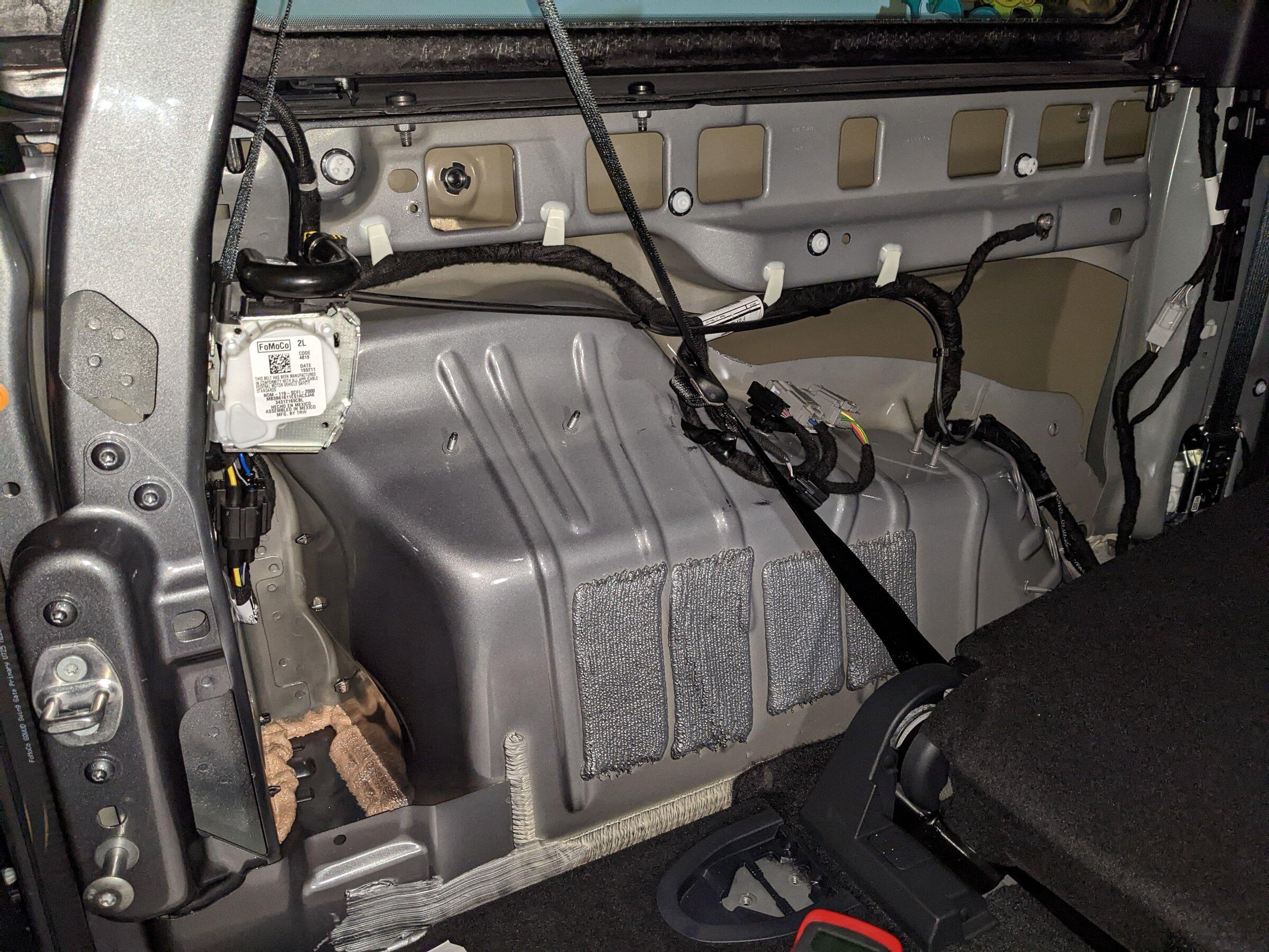 Ford Bronco Curt Plug-and-Play No-Splice Trailer Wiring Harness Out For Bronco PXL_20211217_031509708