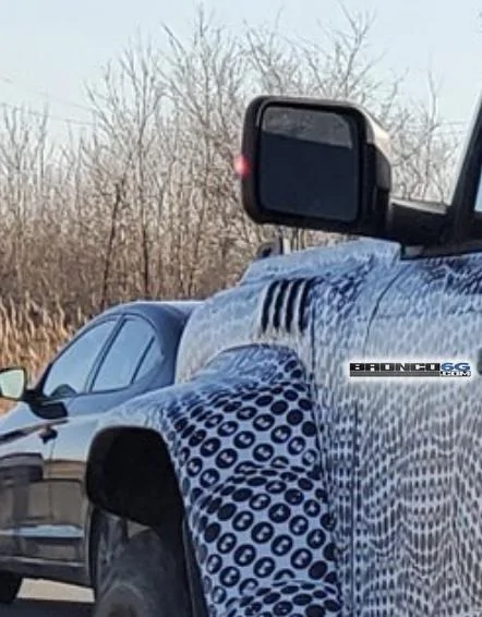 Ford Bronco Bronco Raptor spotted in Detroit with clear look at fender gills Screen Shot 2021-12-17 at 4.02.45 PM