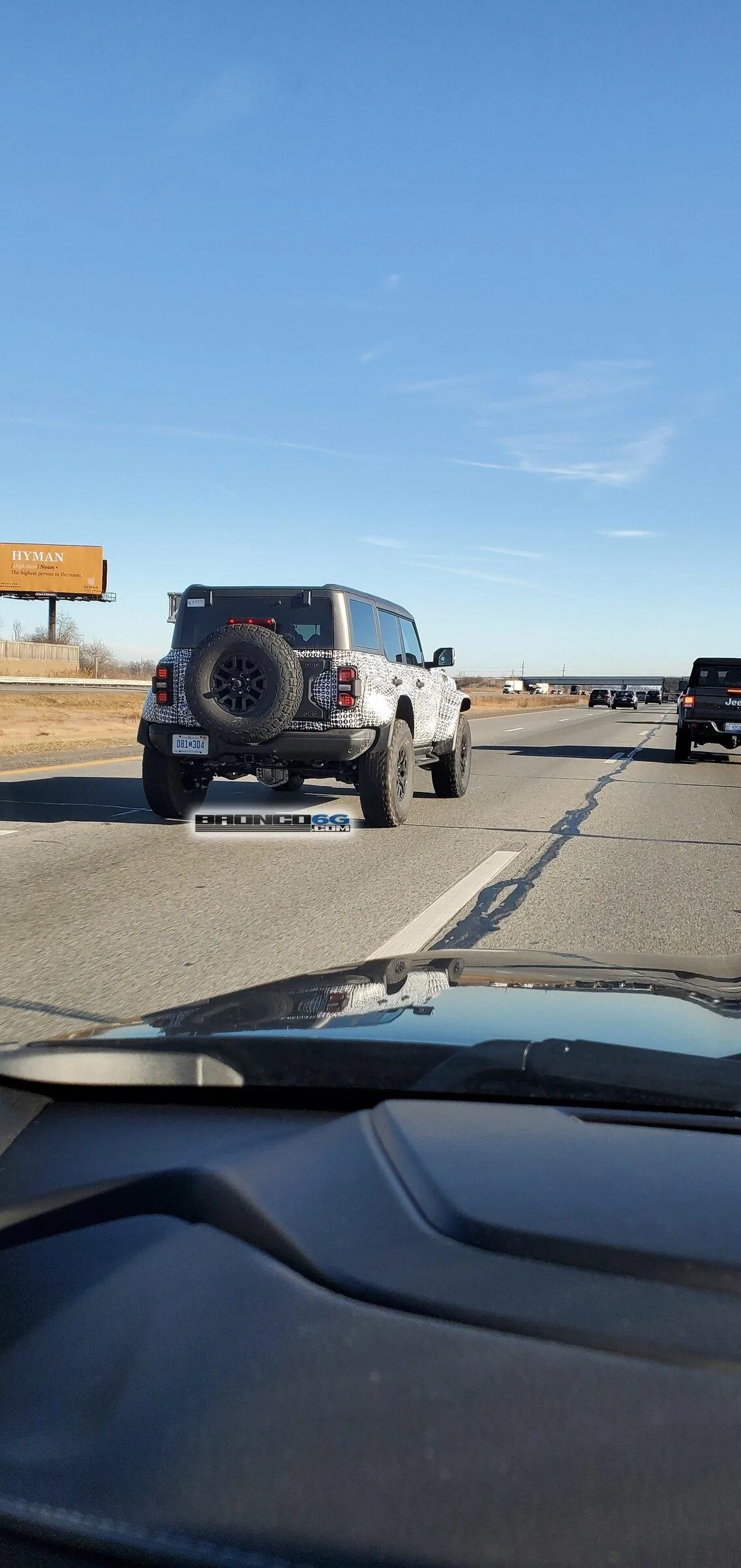 Ford Bronco Bronco Raptor spotted in Detroit with clear look at fender gills 20211217_113522