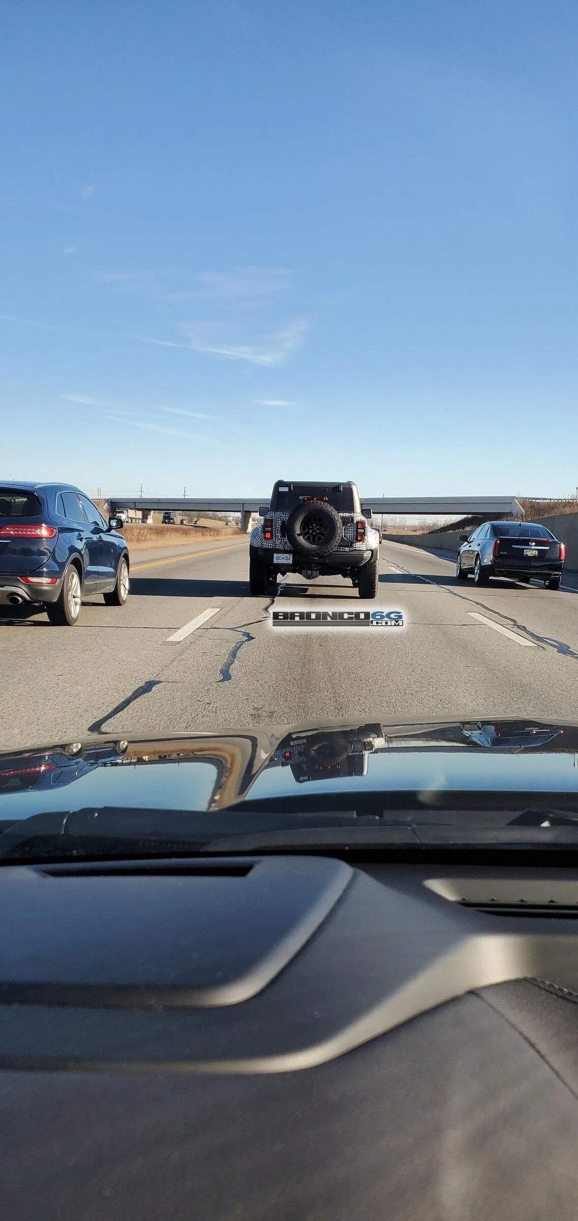 Ford Bronco Bronco Raptor spotted in Detroit with clear look at fender gills 20211217_113530