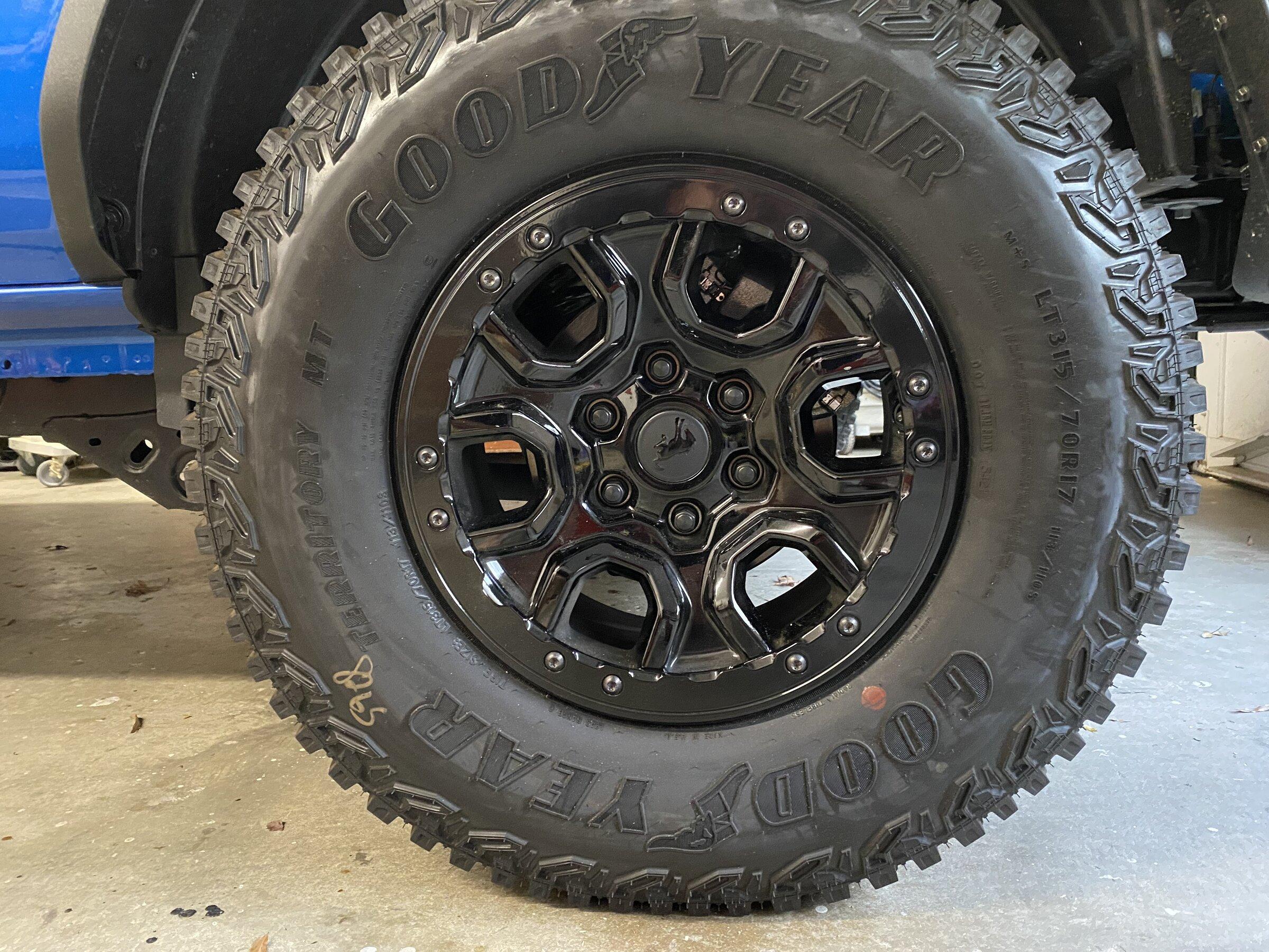 Ford Bronco Let's see your painted/powder coated Sasquatch wheels and beauty rings IMG_0286