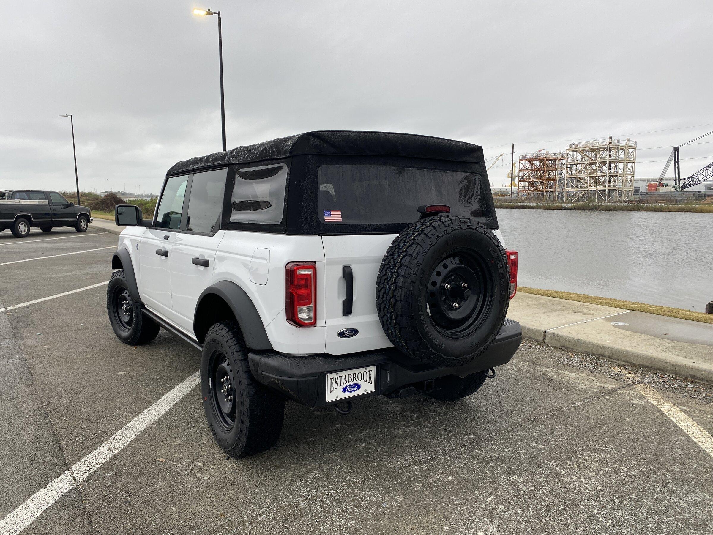 Ford Bronco The Bronco has landed! IMG_2244[1].JPG