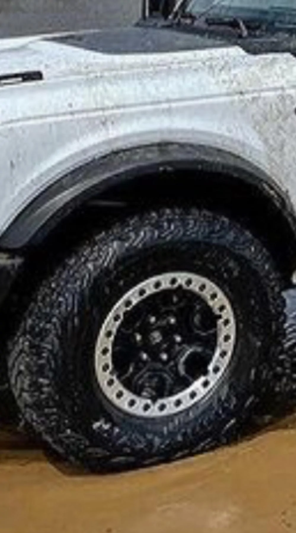 Ford Bronco Anyone else hate the silver beauty rings? D7CF27F2-1509-45D1-BB02-A1FD0C4BEFCD