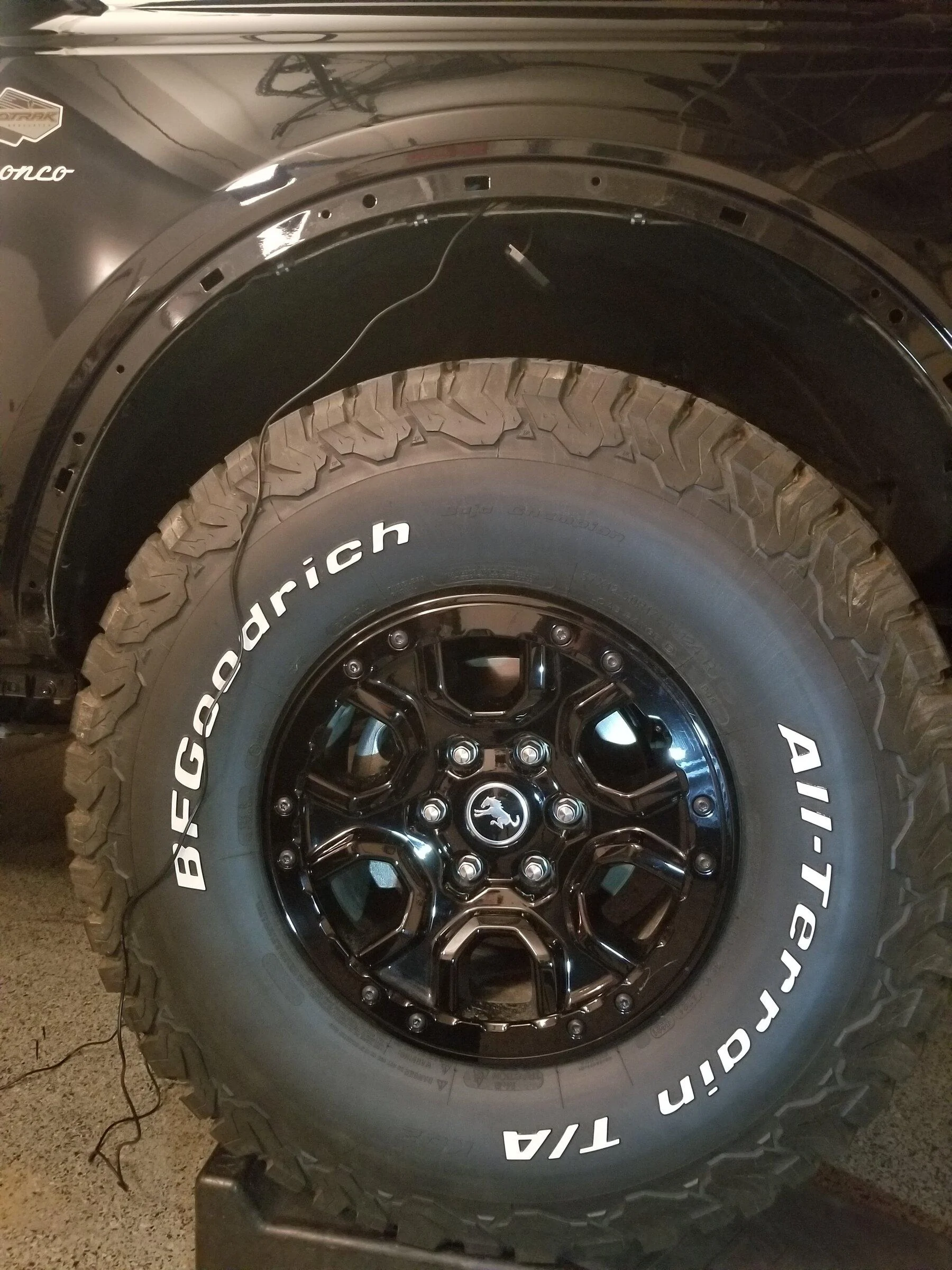 Ford Bronco Show us your installed wheel / tire upgrades here! (Pics) 20211220_234141