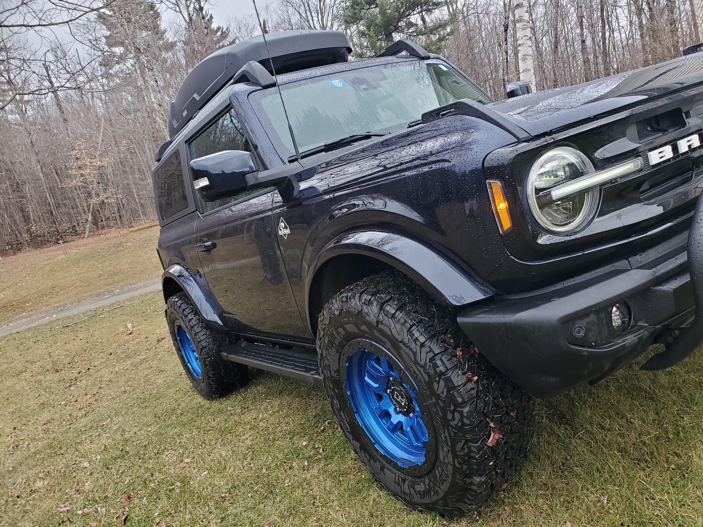 Ford Bronco Surprise Bronco Reveal for Cancer Survivor Wife 20211204_131028