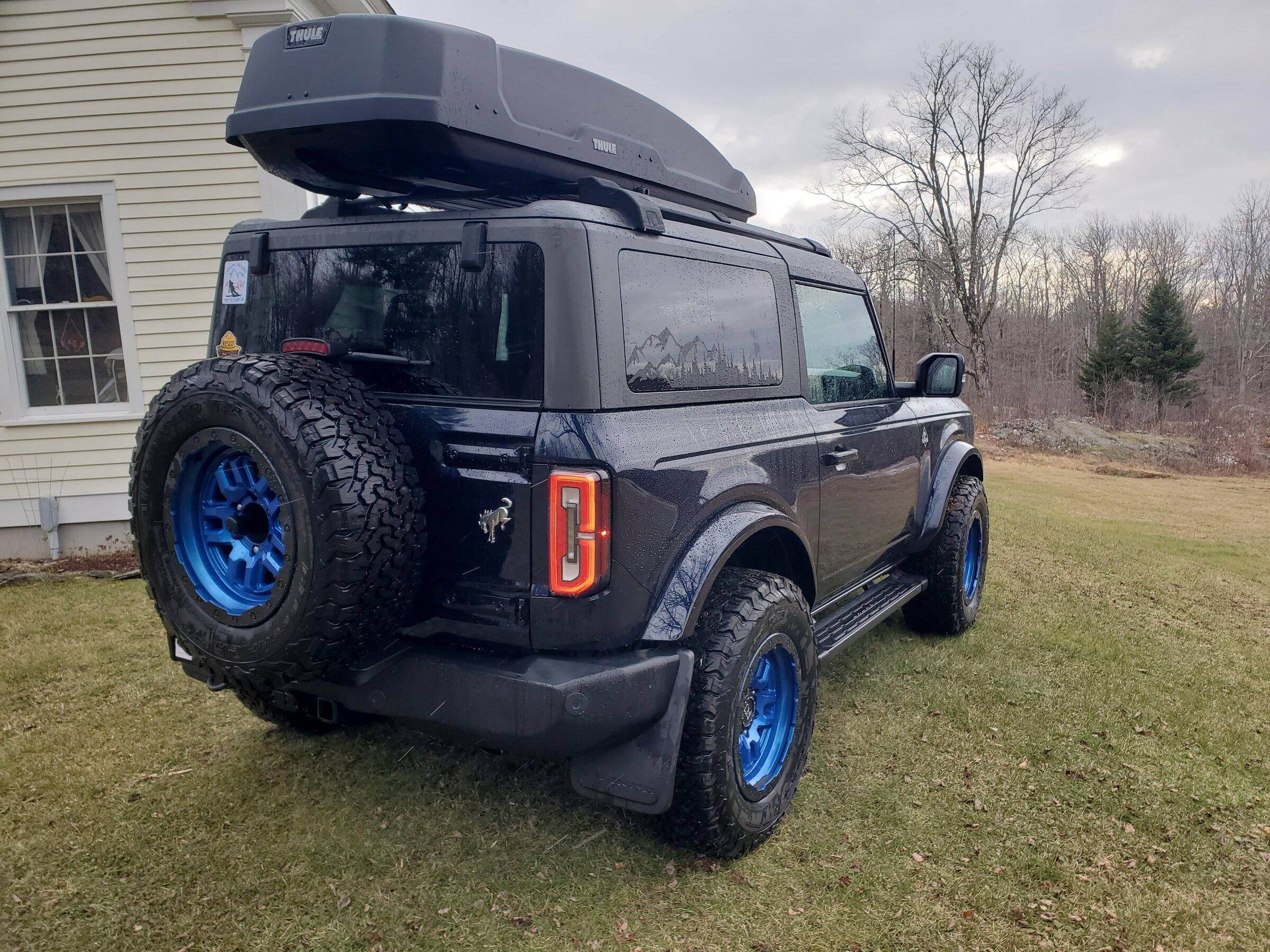Ford Bronco ANTIMATTER BLUE Bronco Club 20211204_131010-