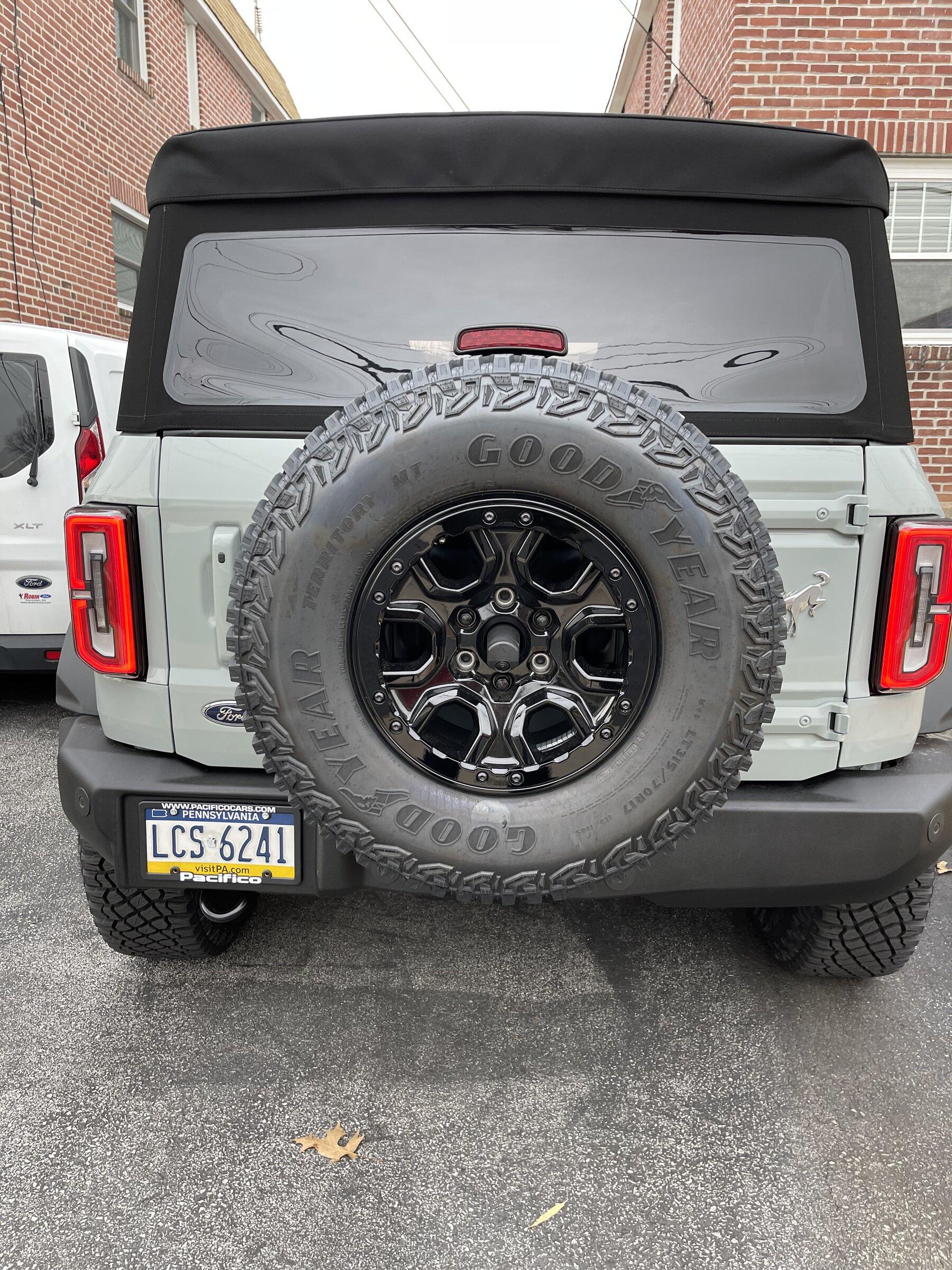 Ford Bronco Painted my beadlock beauty rings gloss black (Sasquatch wheels) ADC5F0F5-531F-4764-9235-E47B7D4F9C79