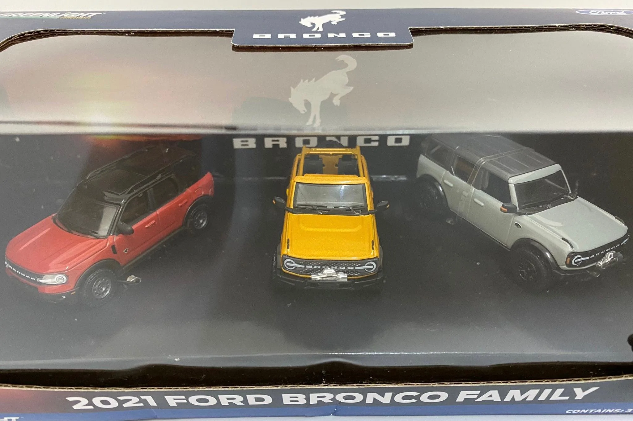 Ford Bronco 🛠 1/3/22 Build Week Group CE33450C-5627-4A4B-A49B-3E06A075852D_1024x1024@2x