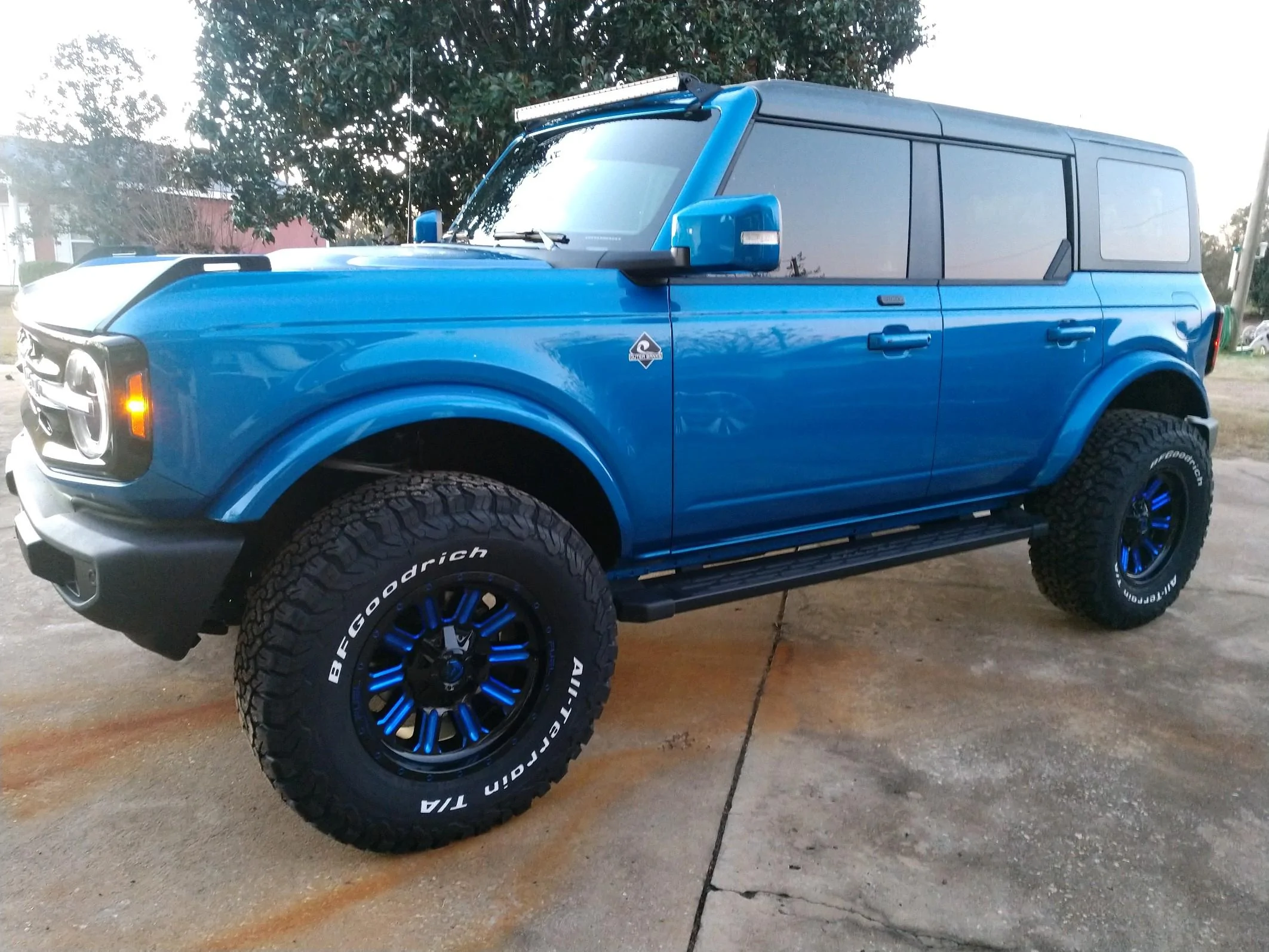 Ford Bronco VELOCITY BLUE Bronco Club IMG_20211223_072520485 (1)