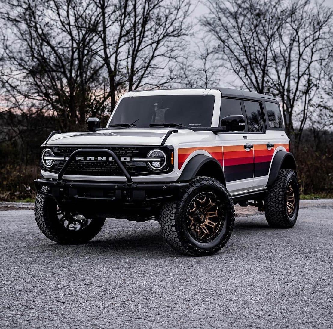 Ford Bronco Jake Owen's Bronco w/ Retro Stripes and Wheels/Tires 269949371_10204094831263453_229973874773196209_n
