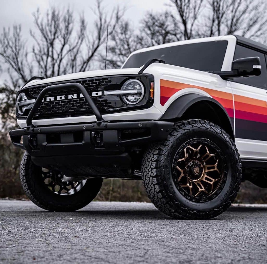 Ford Bronco Jake Owen's Bronco w/ Retro Stripes and Wheels/Tires 269899142_10204094831983471_7941346826639050276_n