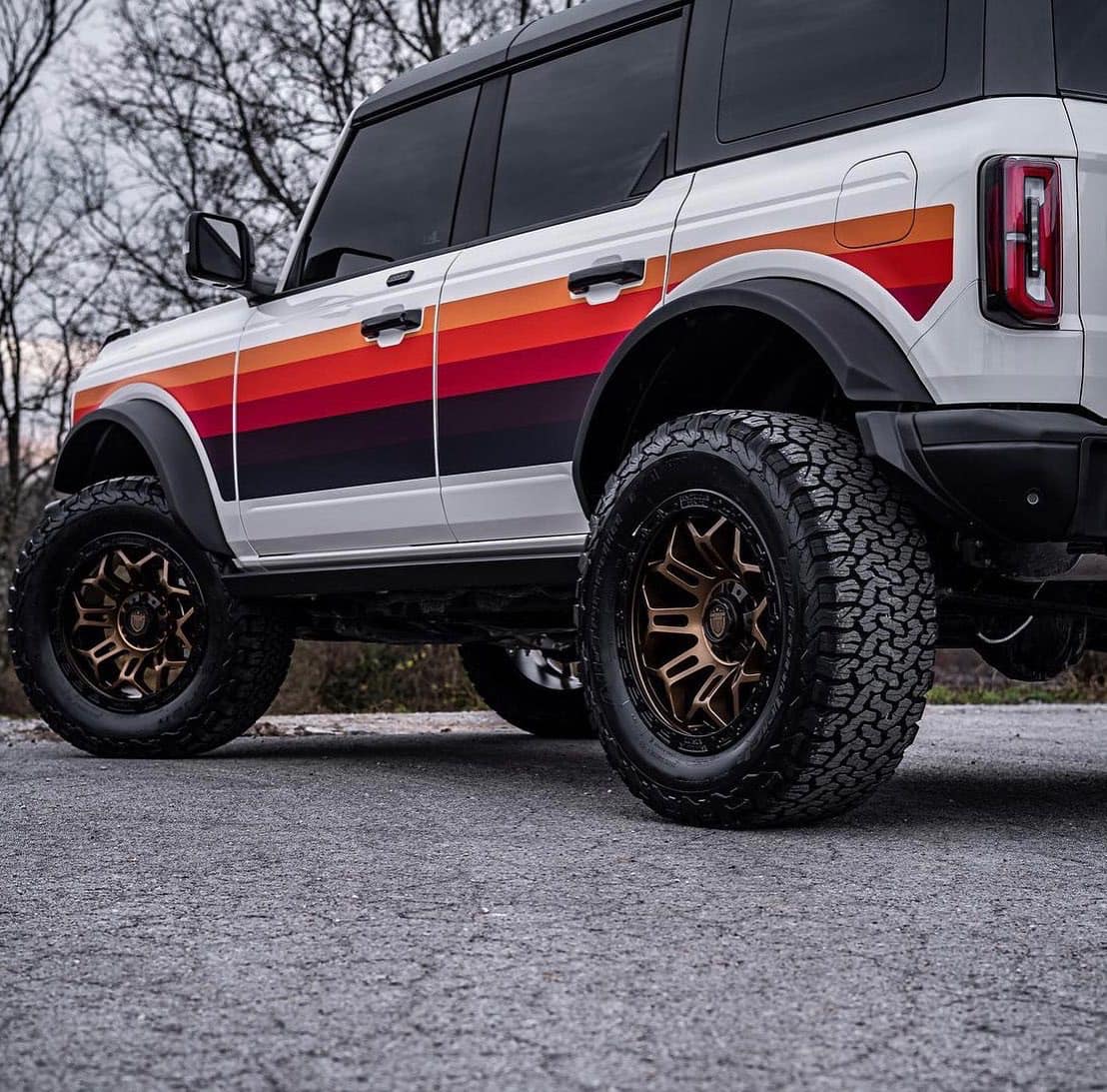 Ford Bronco Jake Owen's Bronco w/ Retro Stripes and Wheels/Tires 269756697_10204094831743465_3431872231368065214_n