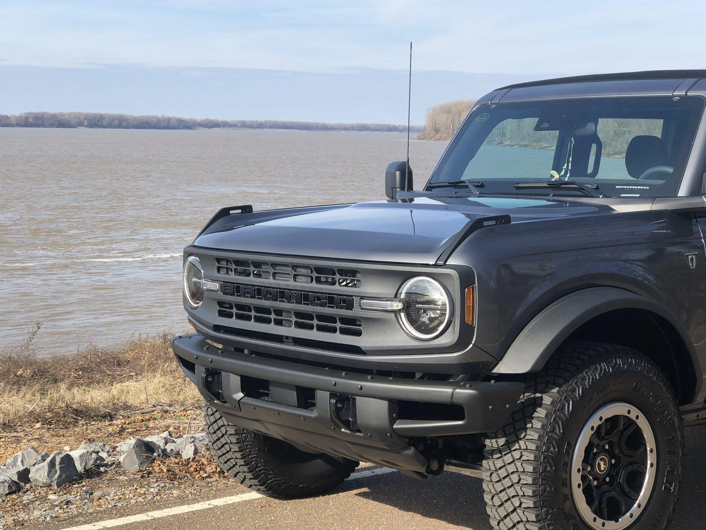 Ford Bronco On the Mississippi FC6B6412-81DB-4E62-A6B9-7C6CD0477BA6